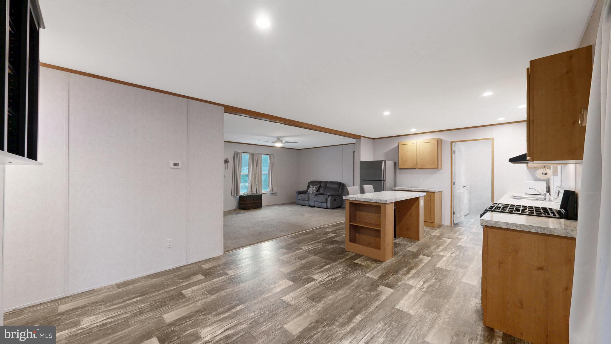 CAPTAINS GRANT - Residential