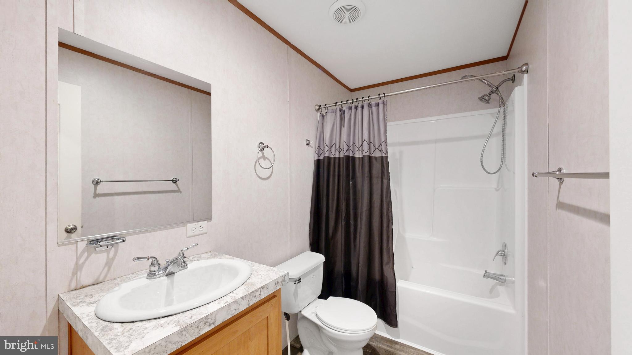 CAPTAINS GRANT - Residential