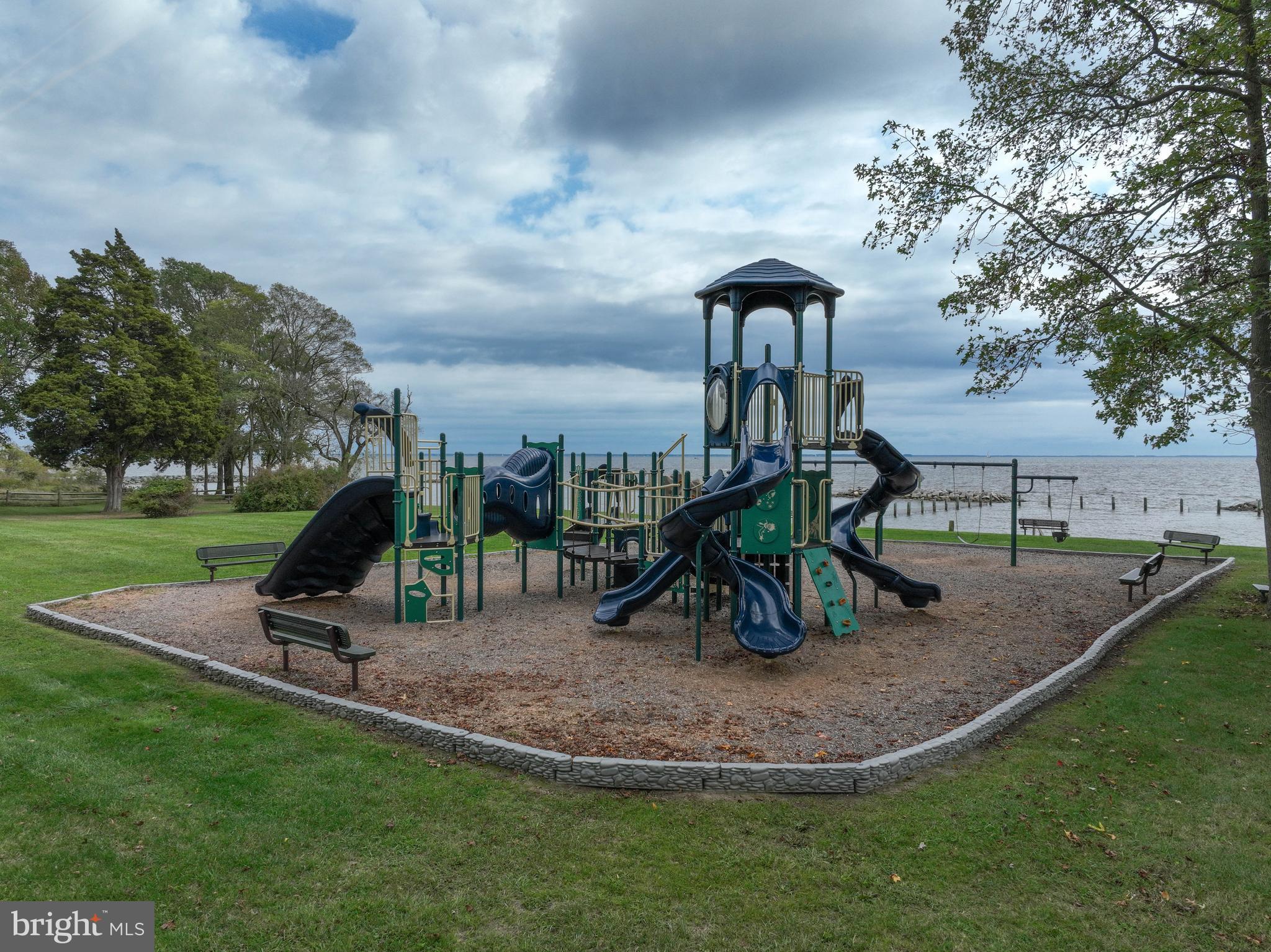 BEVERLEY BEACH - Residential