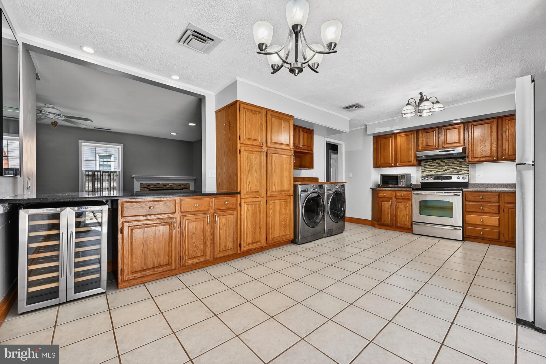 BEVERLEY BEACH - Residential