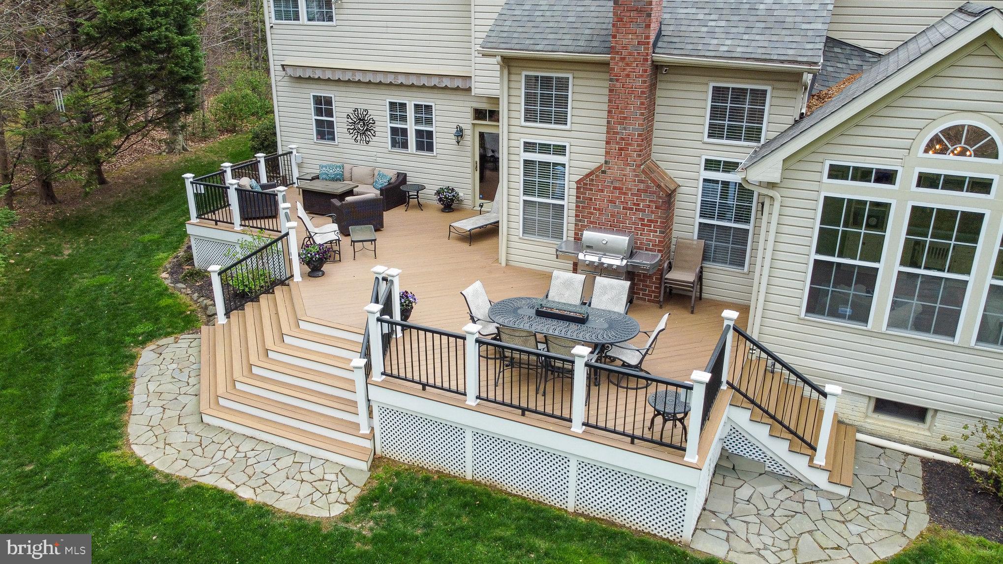 VINEYARD OAK - Residential