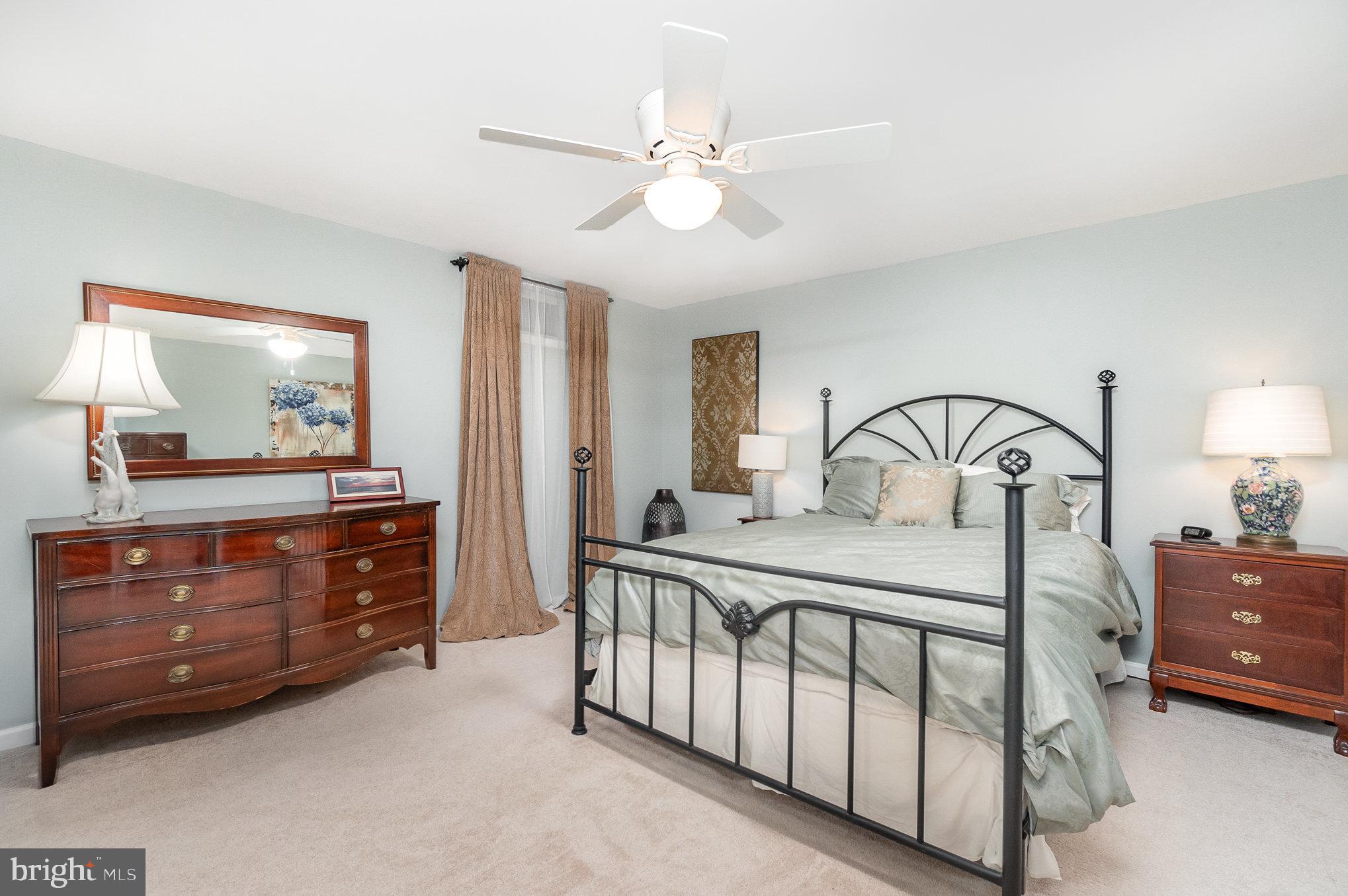 VINEYARD OAK - Residential