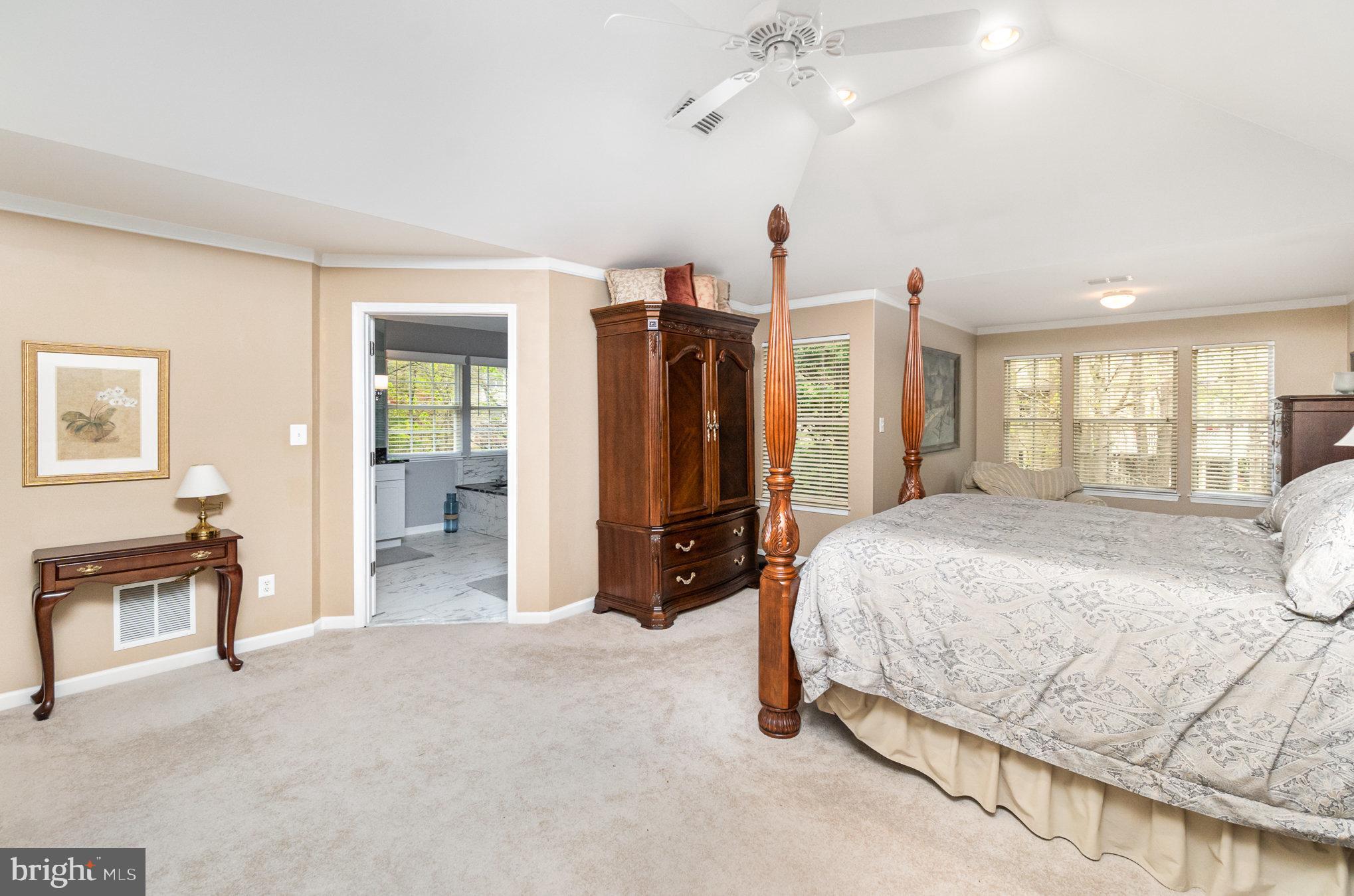 VINEYARD OAK - Residential