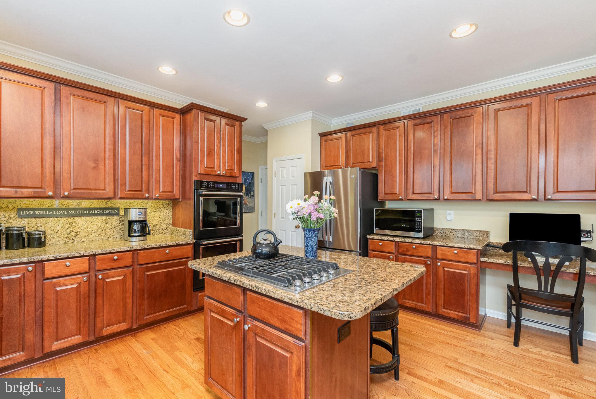 VINEYARD OAK - Residential