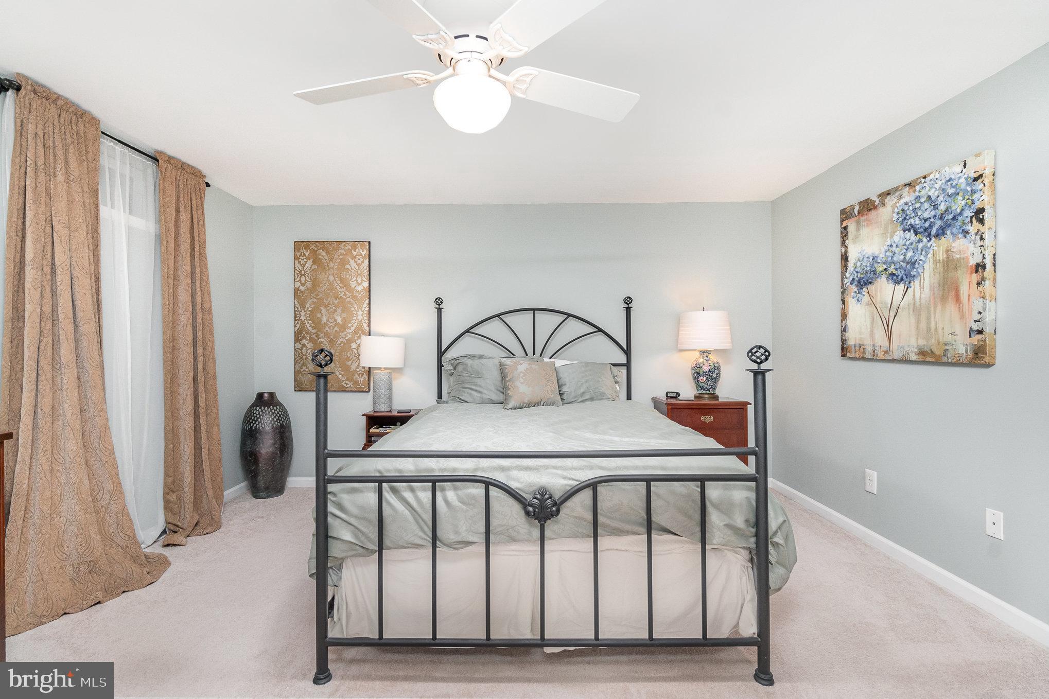 VINEYARD OAK - Residential