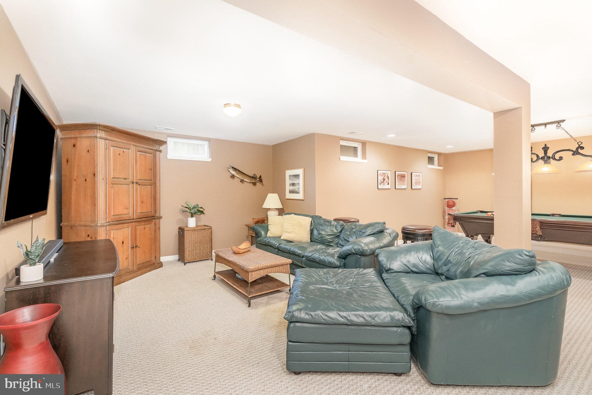 VINEYARD OAK - Residential