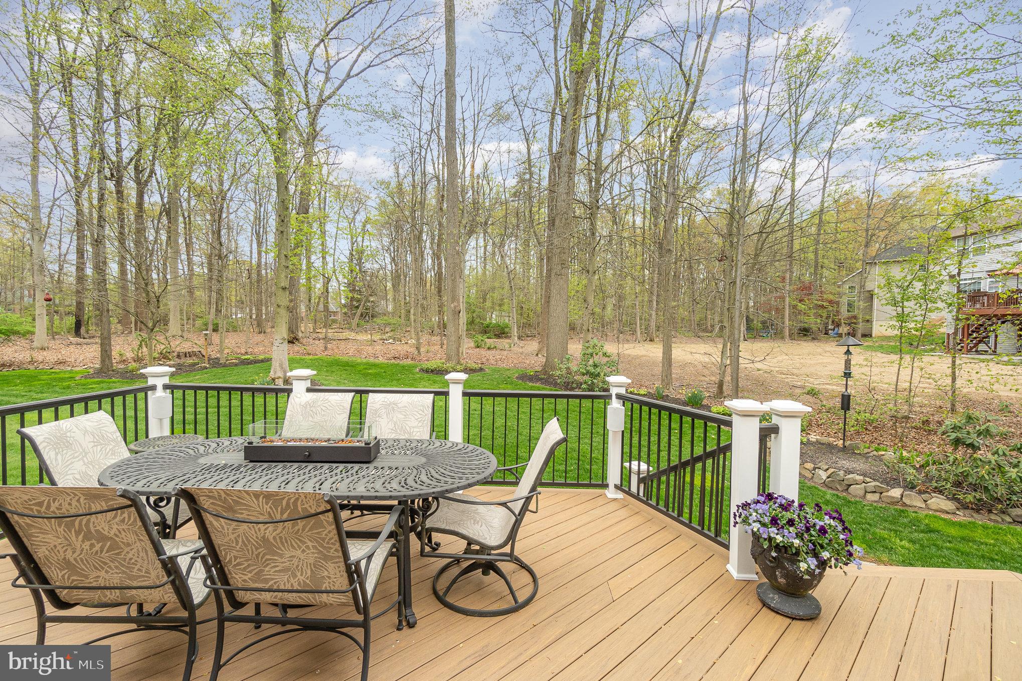 VINEYARD OAK - Residential