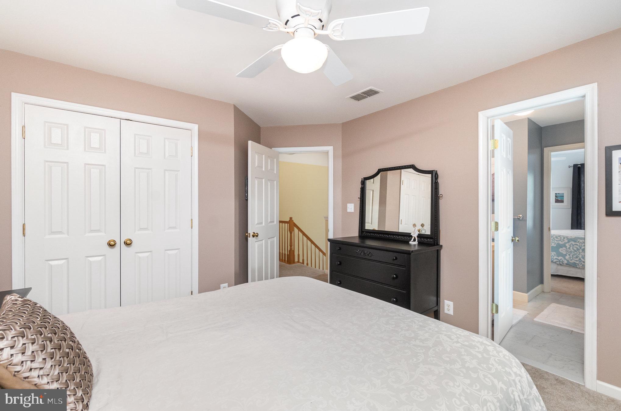 VINEYARD OAK - Residential