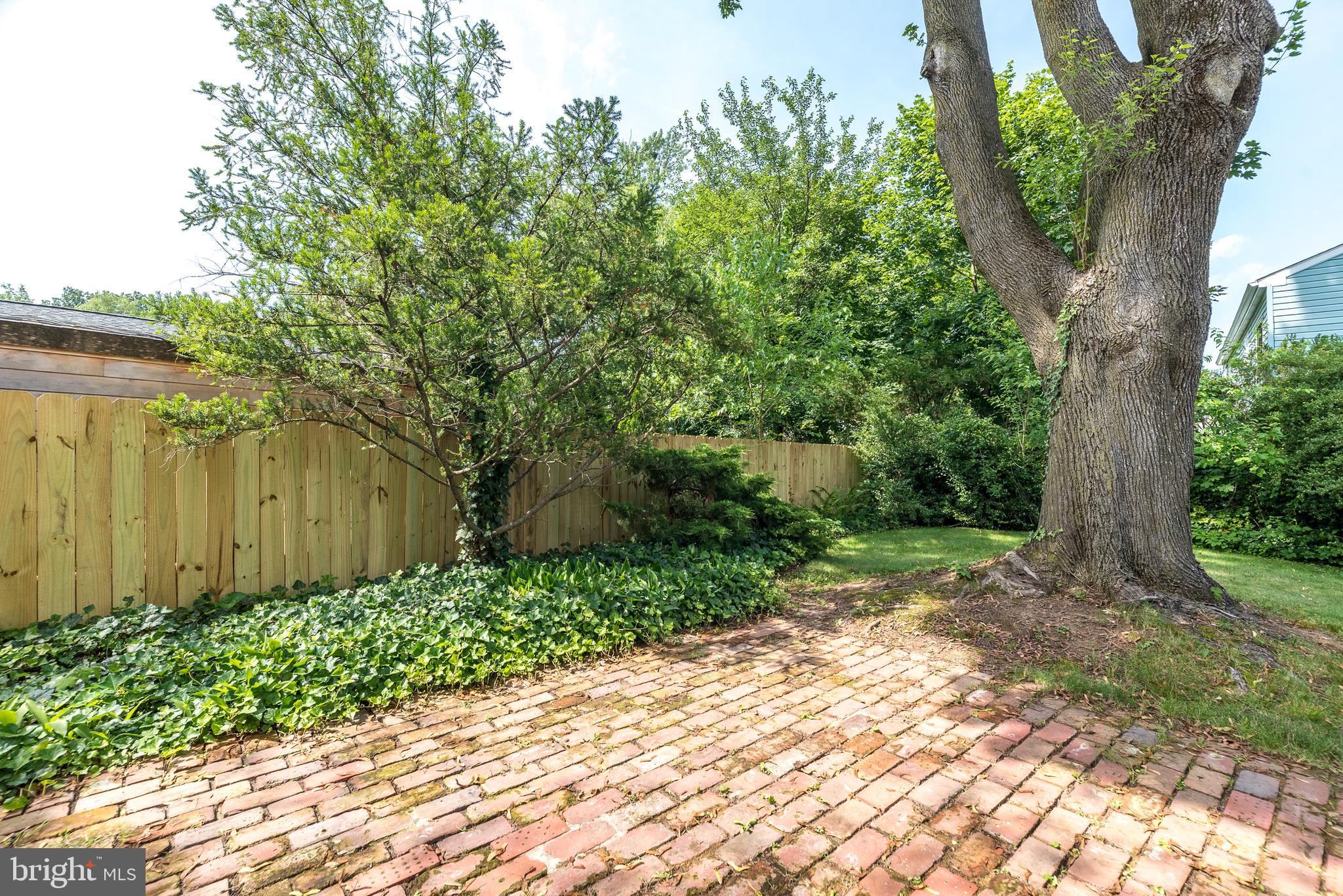 FAIRVIEW - Residential