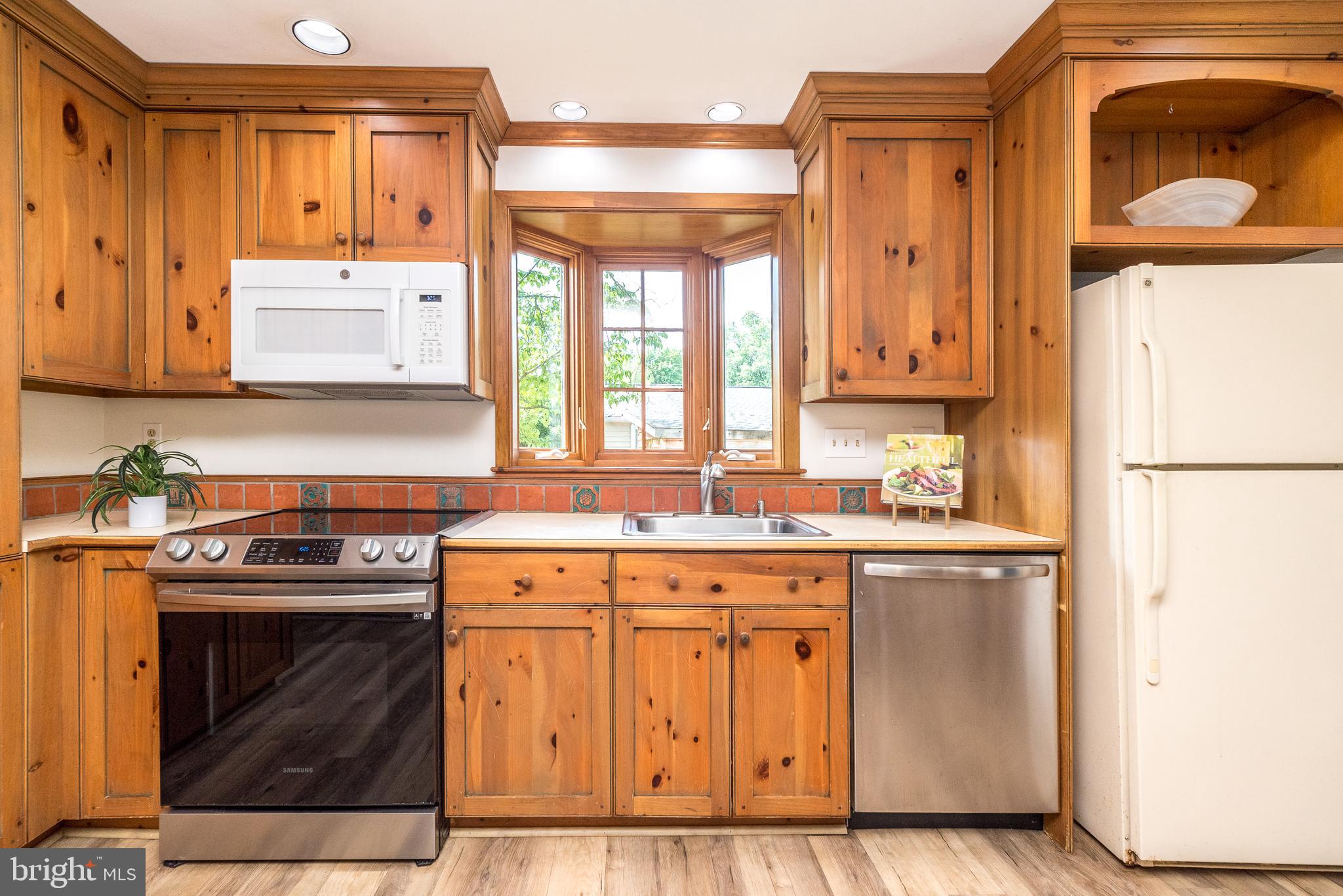 FAIRVIEW - Residential