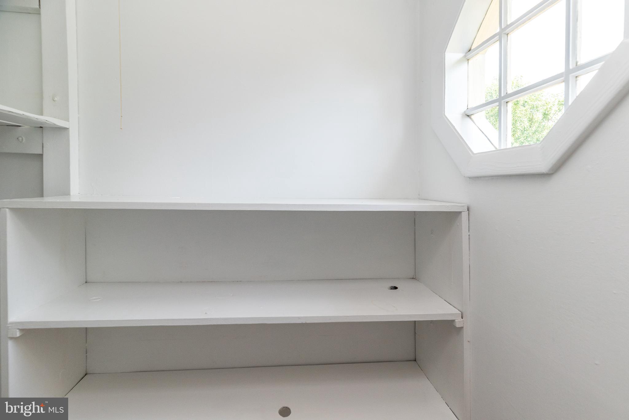 FAIRVIEW - Residential