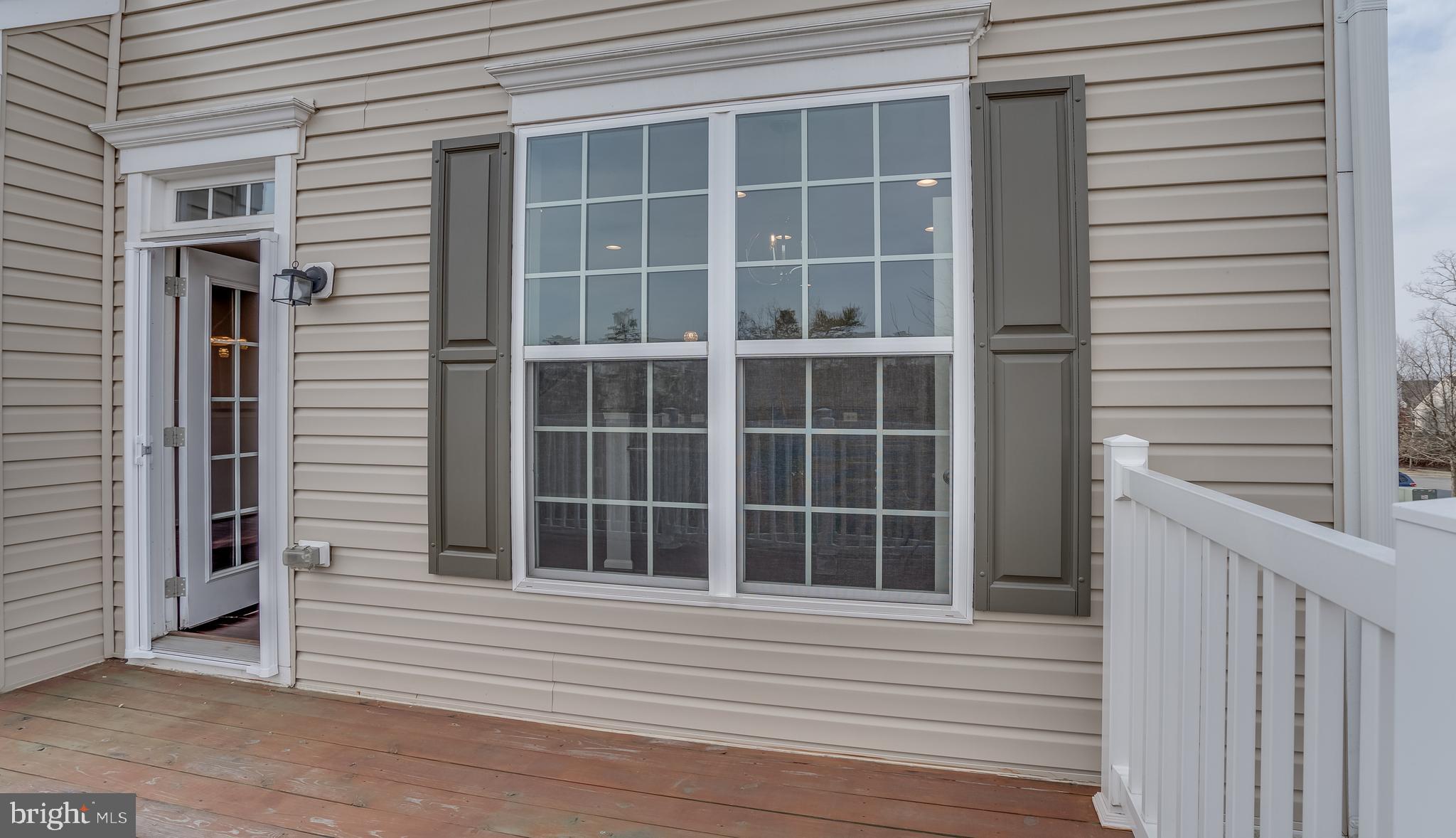 CASCADES PLACE CONDOMINIUM - Residential Lease