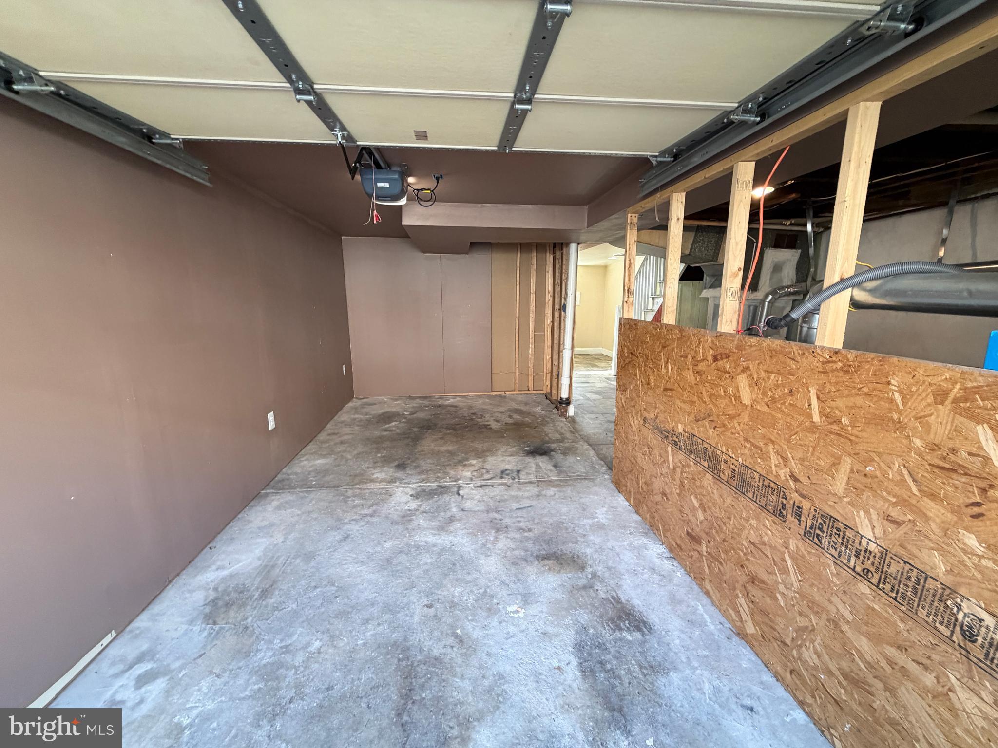 ELMWOOD PARK - Residential