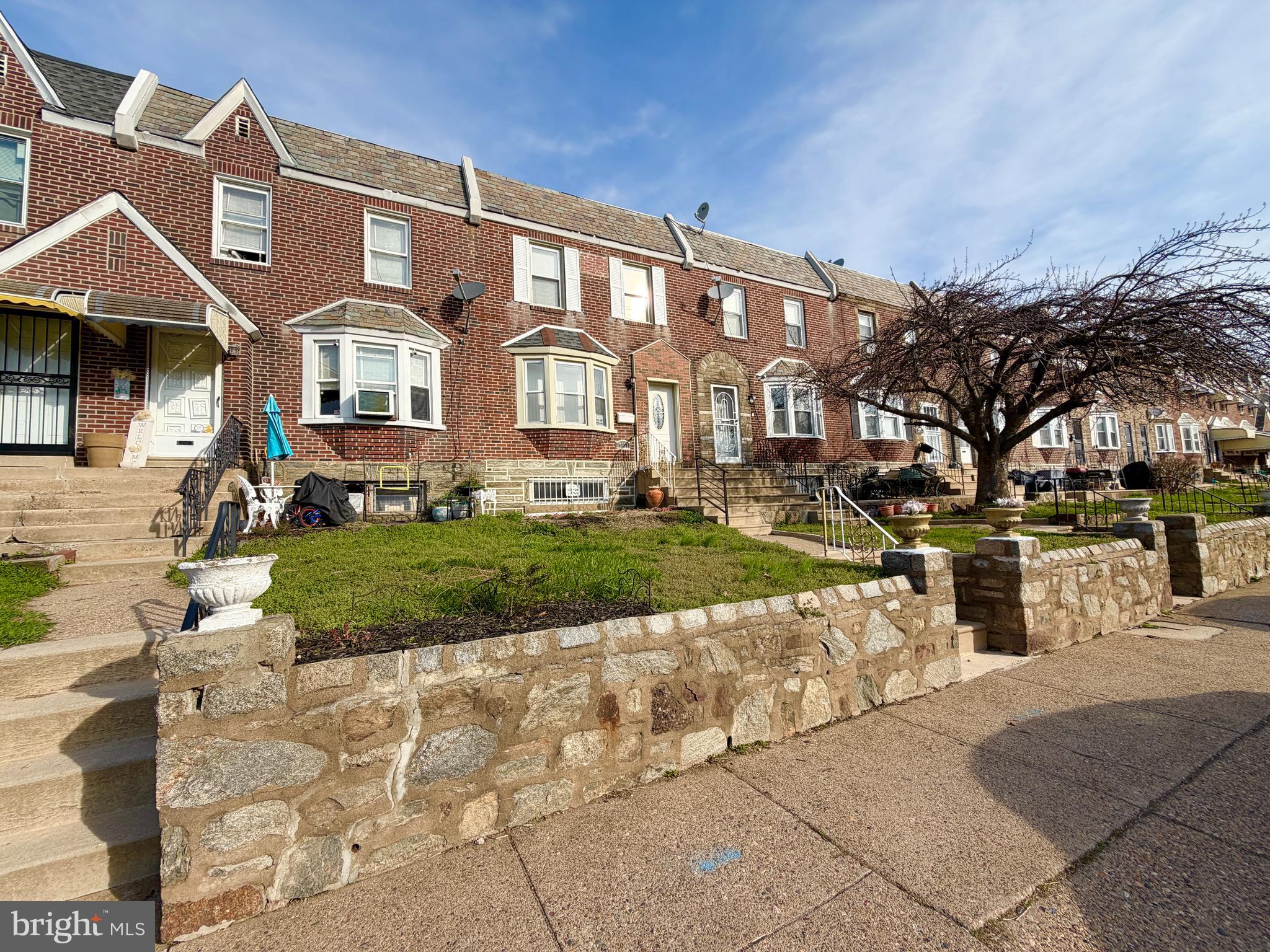 ELMWOOD PARK - Residential