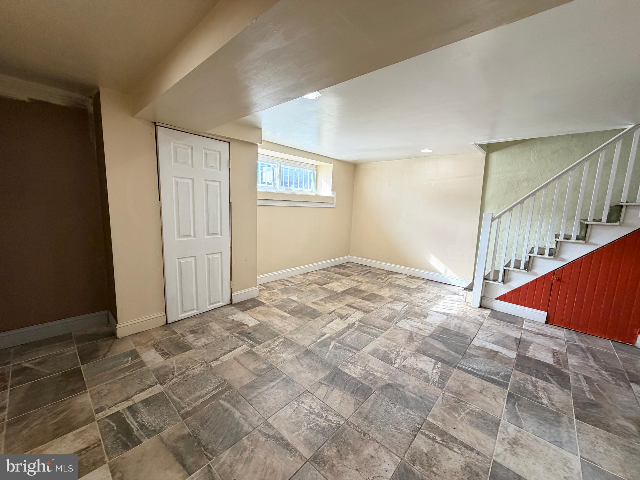 ELMWOOD PARK - Residential