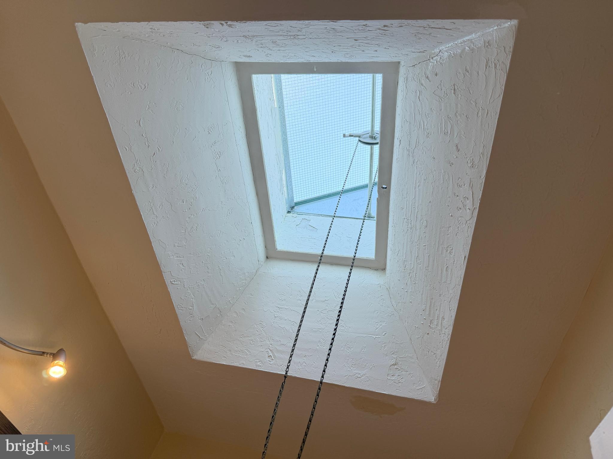 ELMWOOD PARK - Residential