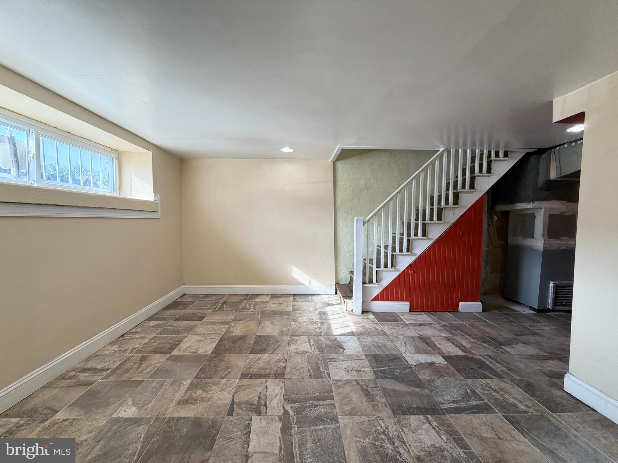 ELMWOOD PARK - Residential