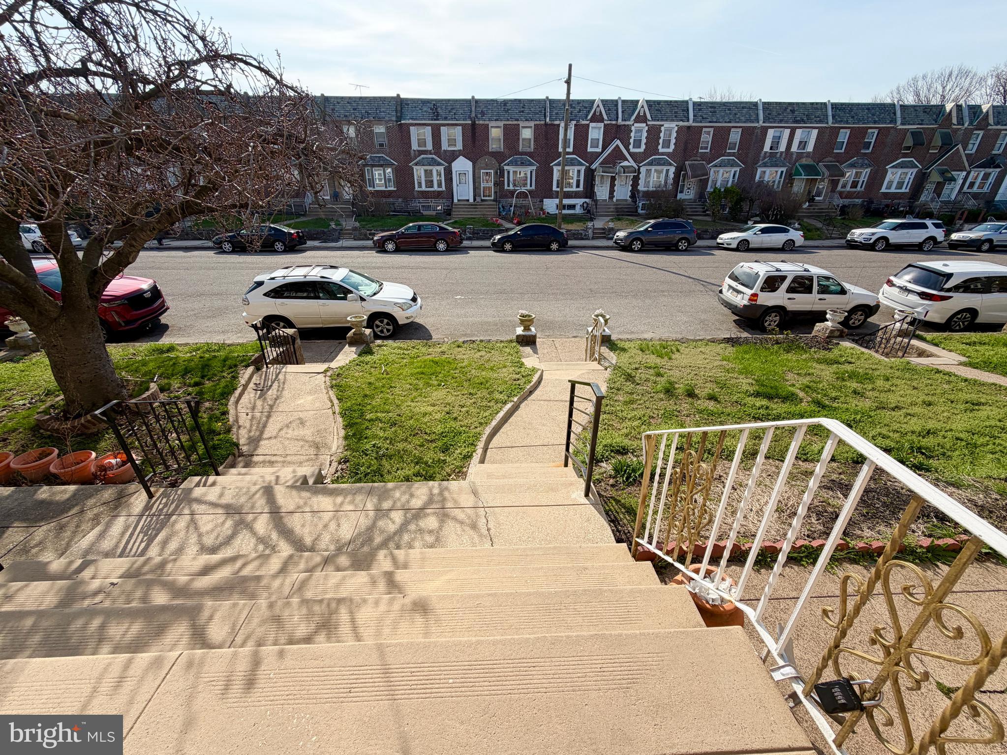 ELMWOOD PARK - Residential