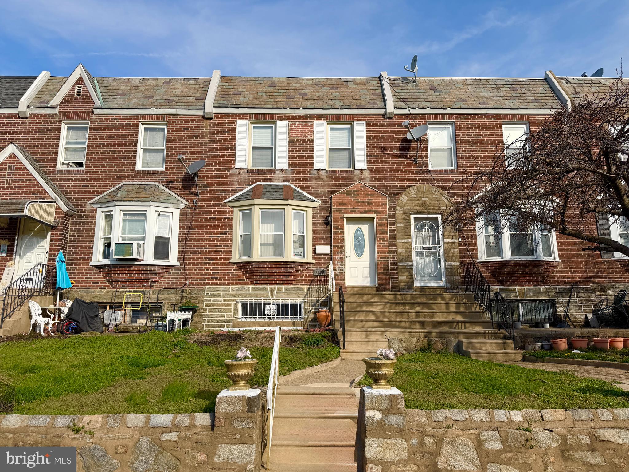 ELMWOOD PARK - Residential
