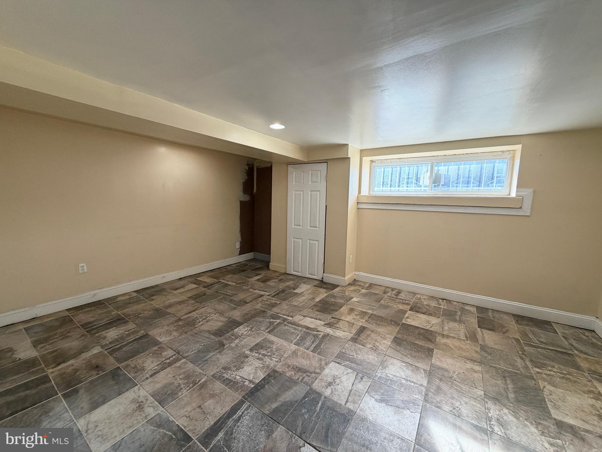 ELMWOOD PARK - Residential