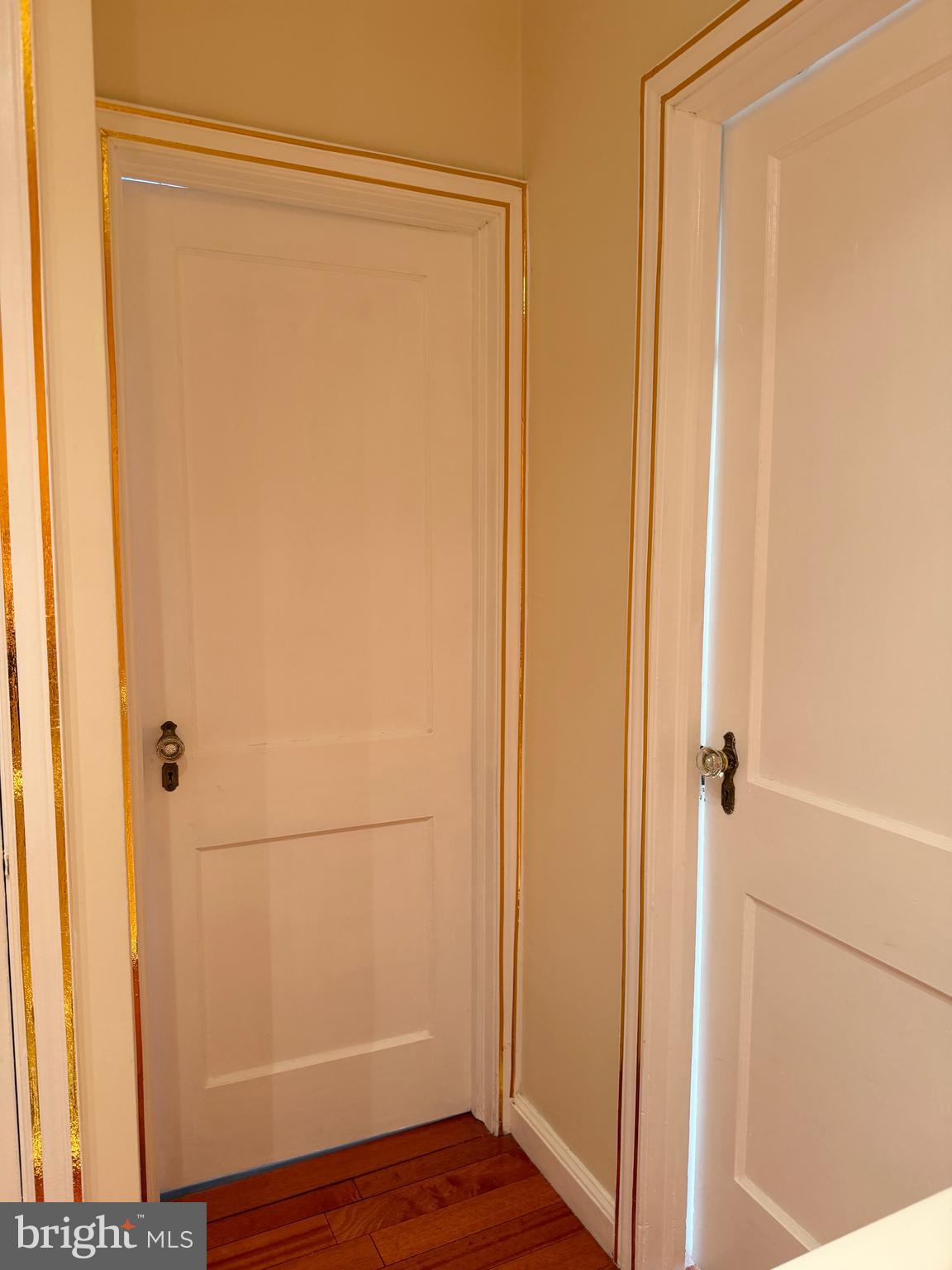 ELMWOOD PARK - Residential