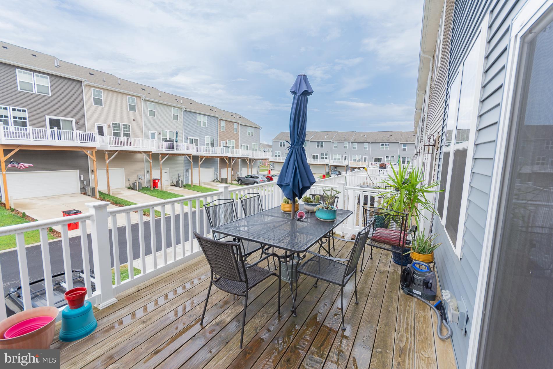 PRESIDENTS POINTE - Residential