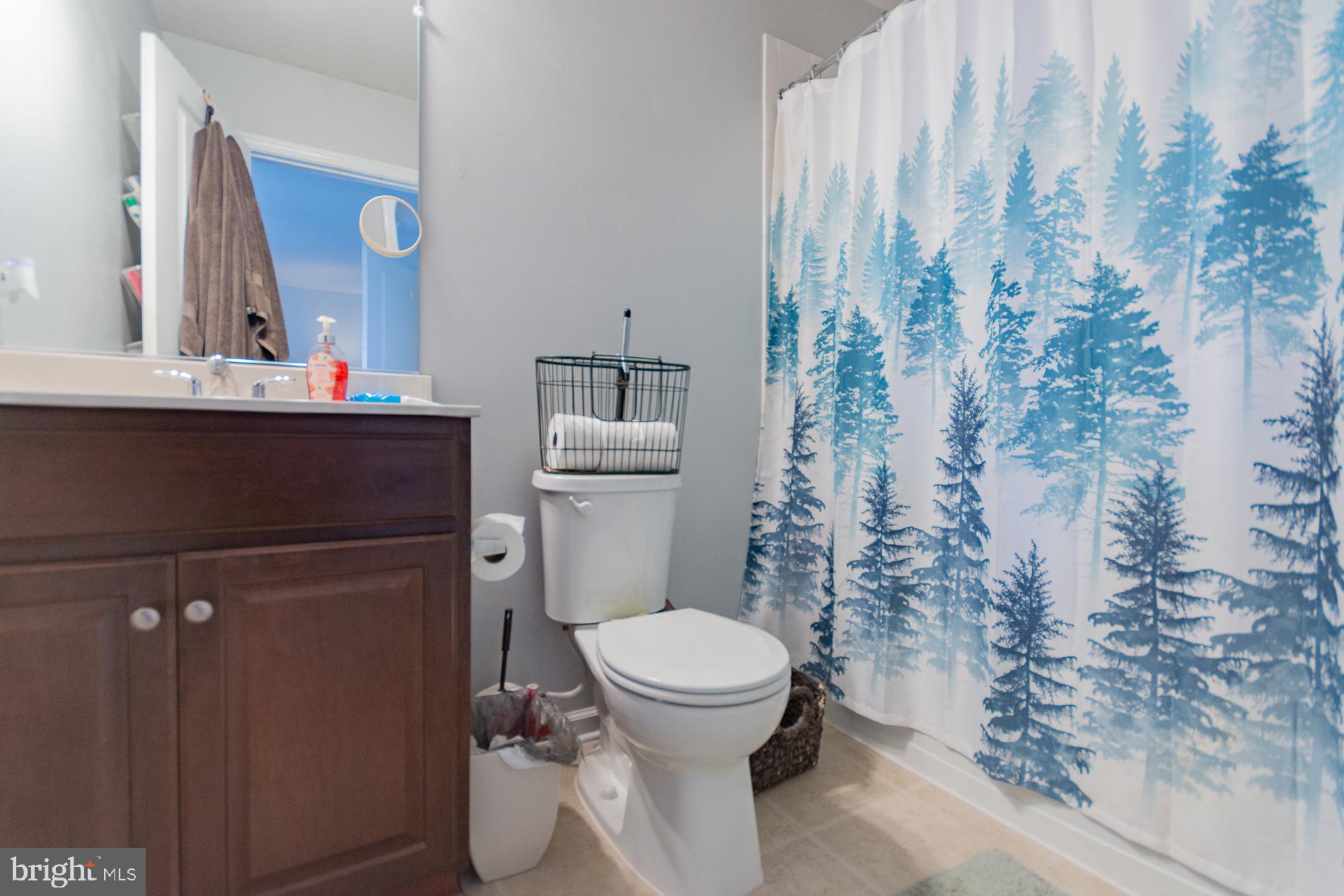 PRESIDENTS POINTE - Residential