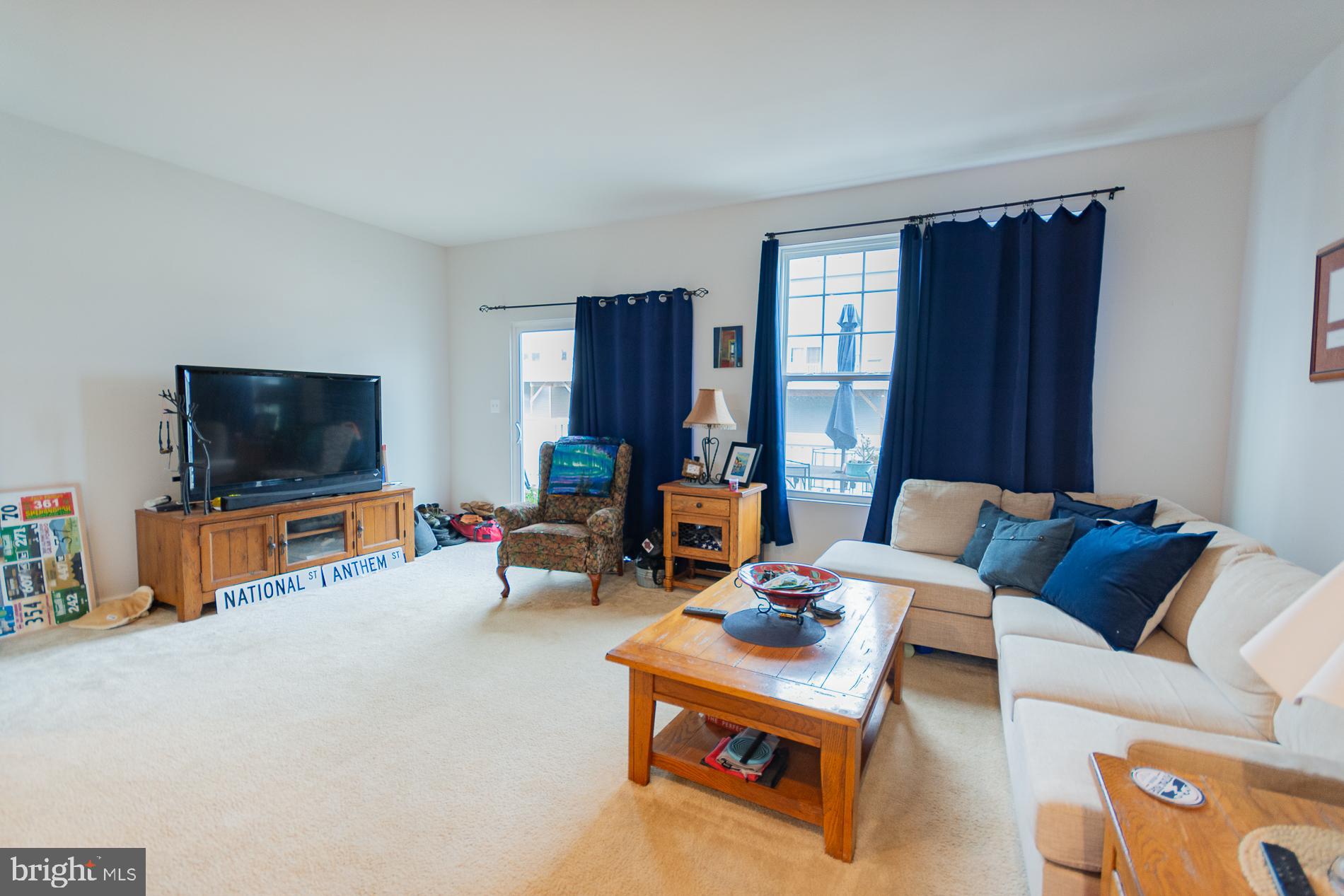 PRESIDENTS POINTE - Residential