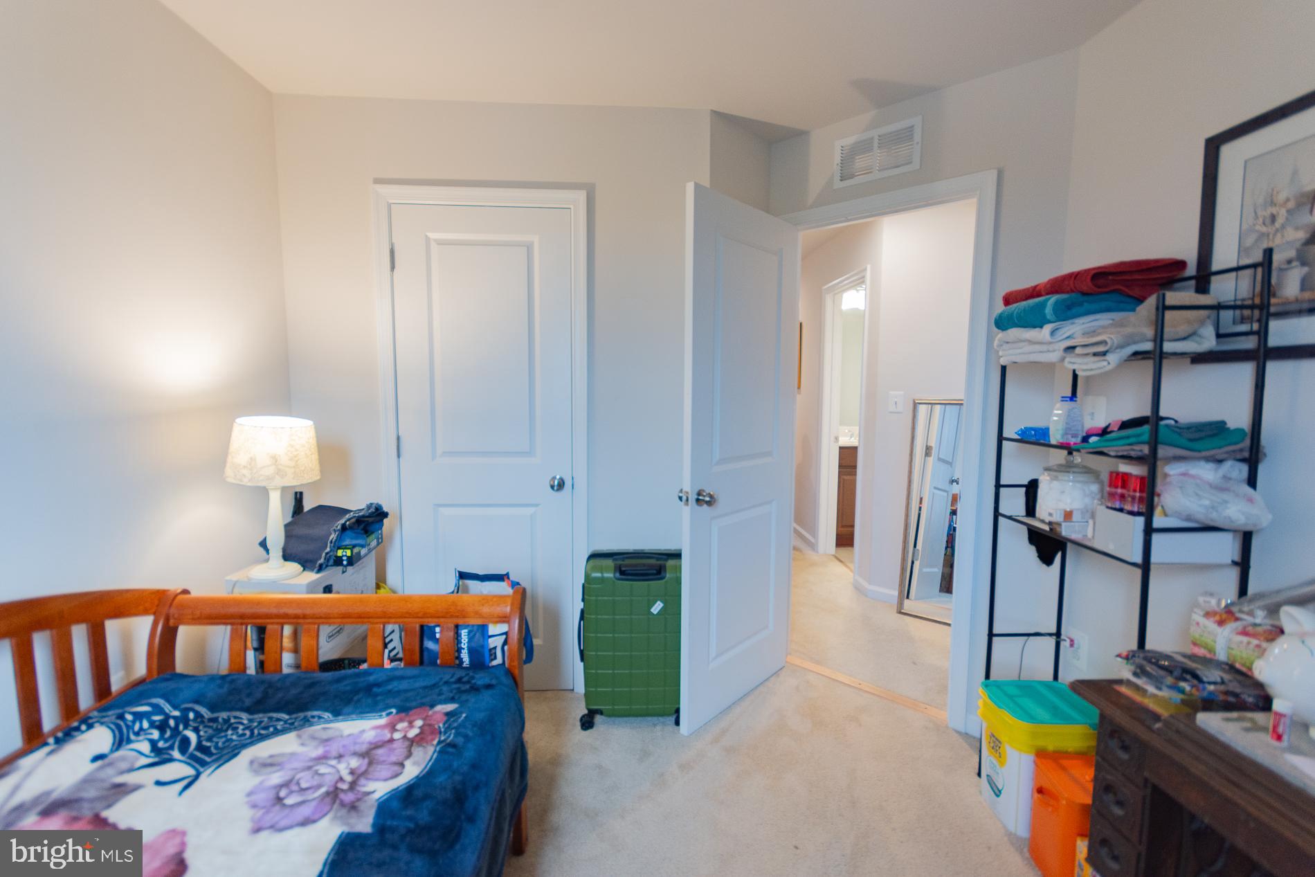 PRESIDENTS POINTE - Residential