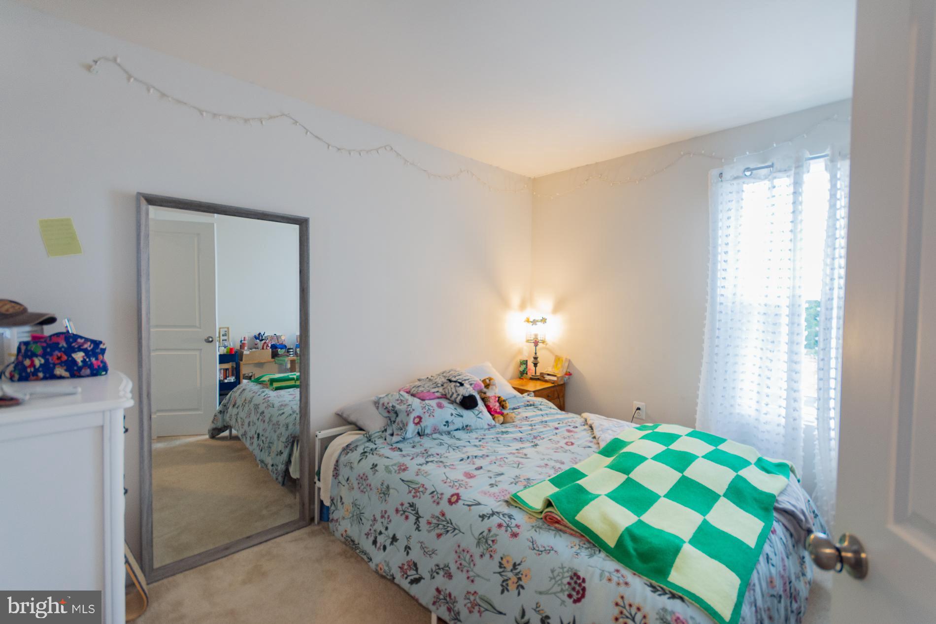 PRESIDENTS POINTE - Residential