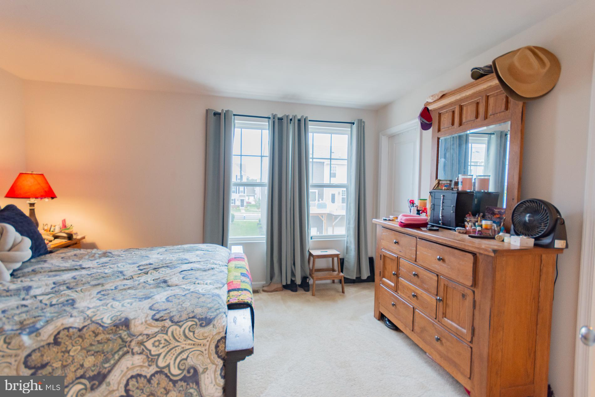 PRESIDENTS POINTE - Residential