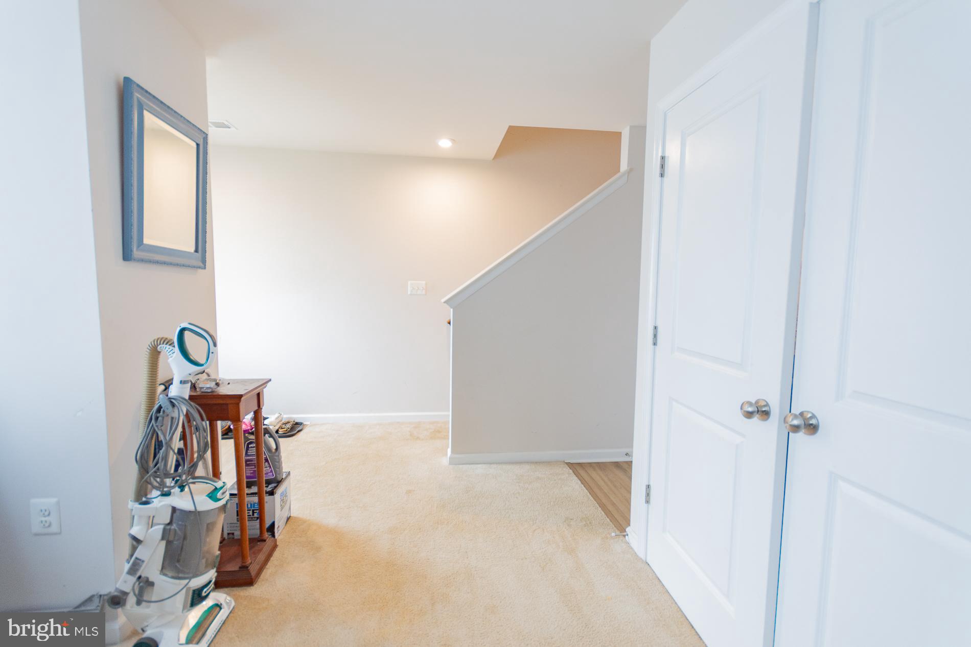 PRESIDENTS POINTE - Residential