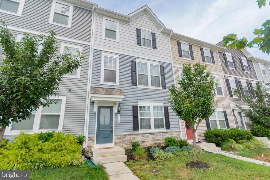 This spacious 3-bedroom, 2.5-bath interior townhome in Presidents Pointe is the one you've been waiting for—stylish, functional, and in a prime location! With 1,760 square feet of living space across three finished levels, there’s room to spread out and enjoy every inch.  Step inside and be wowed by the brand new luxury vinyl plank flooring and recessed lighting throughout the main level. The heart of the home is the modern kitchen featuring quartz countertops, a large island, and stainless steel appliances.  The adjoining dining area flows seamlessly into the bright and open living room, complete with sliding glass doors that lead to your private deck.  Upstairs, all bedrooms are cozy with carpet flooring. The primary suite boasts not one, but TWO walk-in closets, attic access, and a full en-suite bath. The lower level offers a spacious family room, laundry area, and access to the 2-car attached garage.  And let’s talk lifestyle—this location is a win! You're walking distance to Potomac Marketplace with tons of shopping and dining options, and you’ve got easy access to Rt. 9 & Rt. 340—perfect for commuters heading into Virginia or Maryland.  This one checks all the boxes—style, space, and convenience!   Schedule your private tour today and make this Presidents Pointe beauty yours!