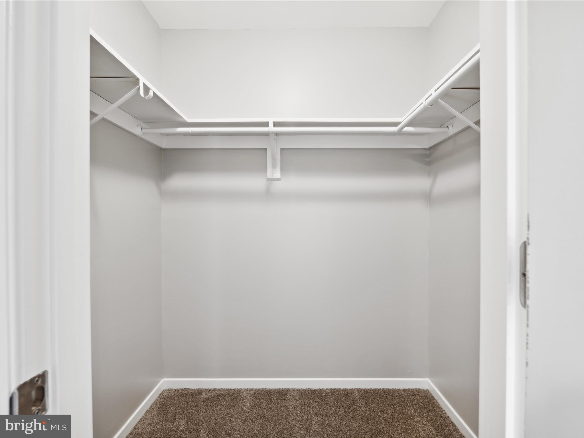 THE WOODS - Residential