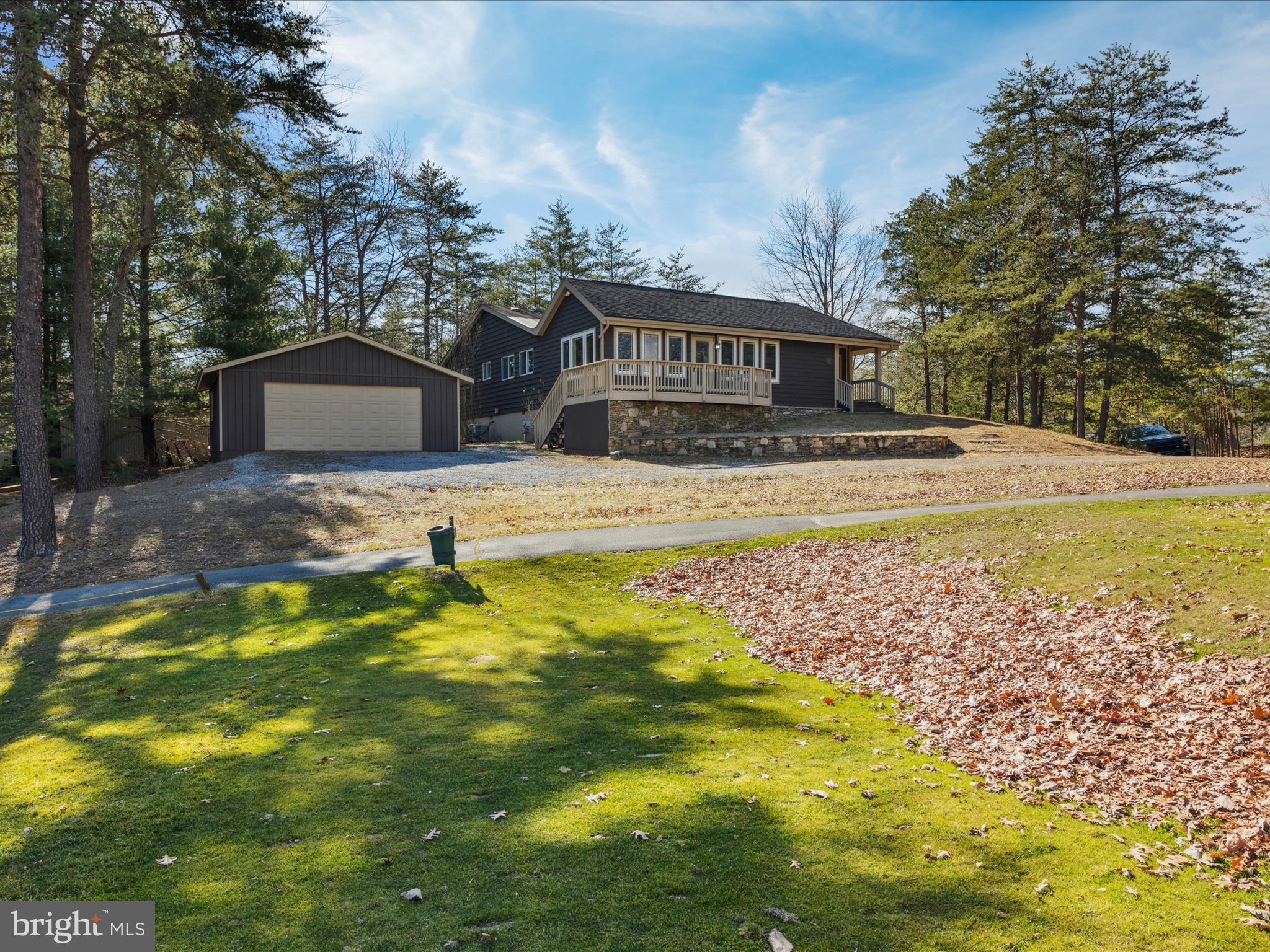 THE WOODS - Residential