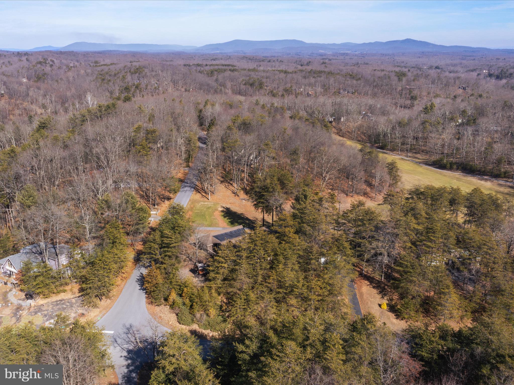 THE WOODS - Residential