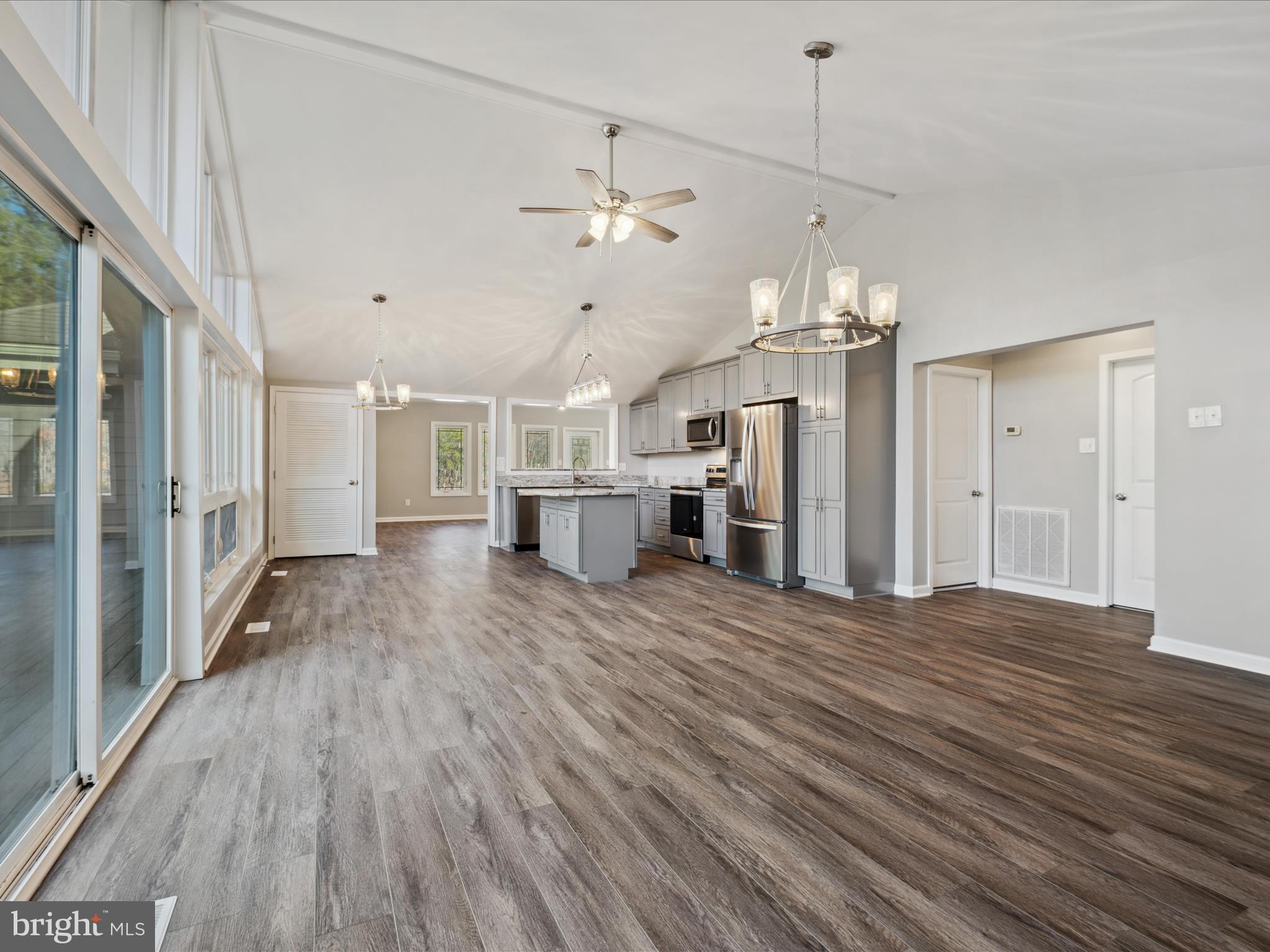 THE WOODS - Residential