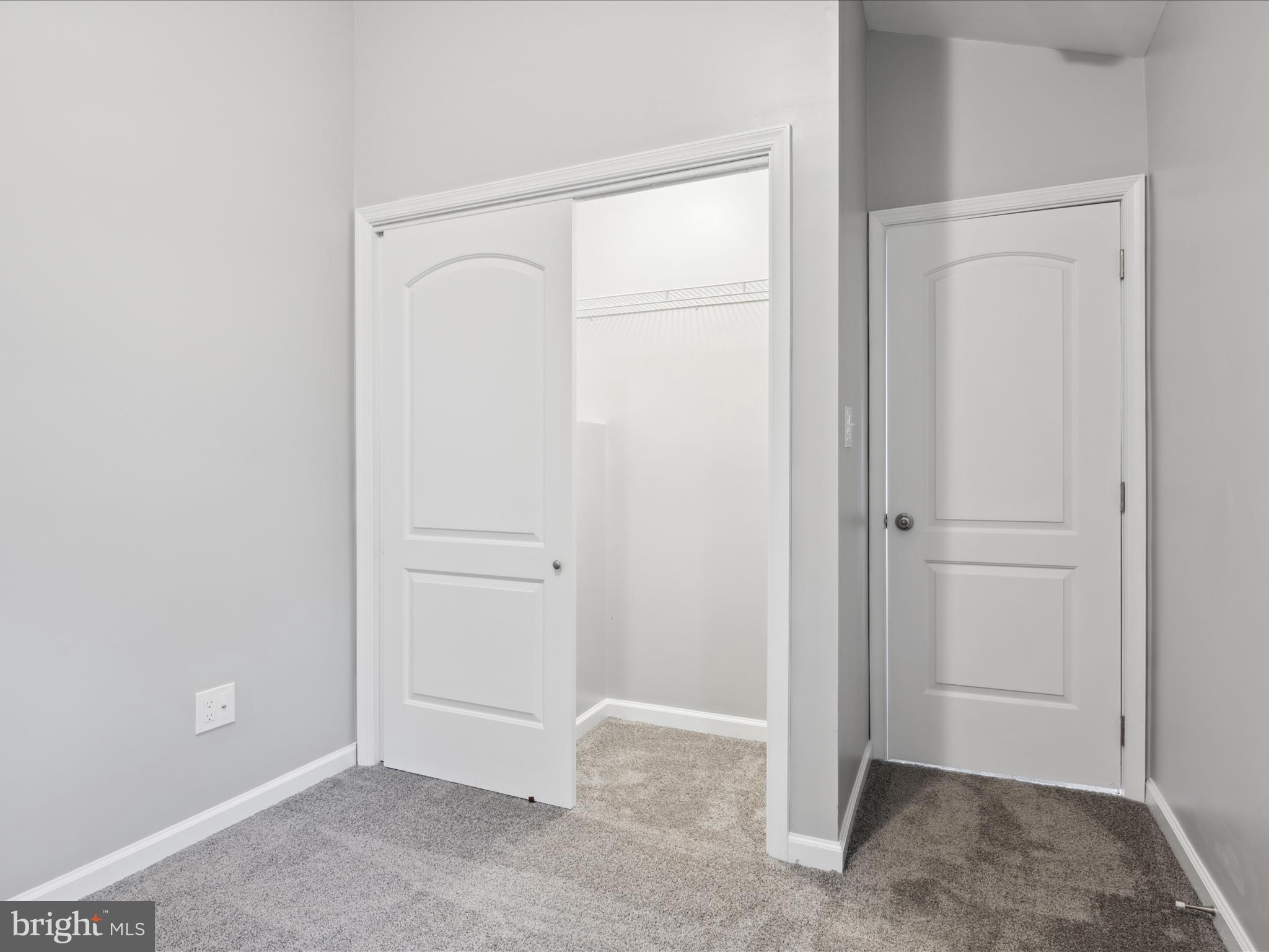 THE WOODS - Residential