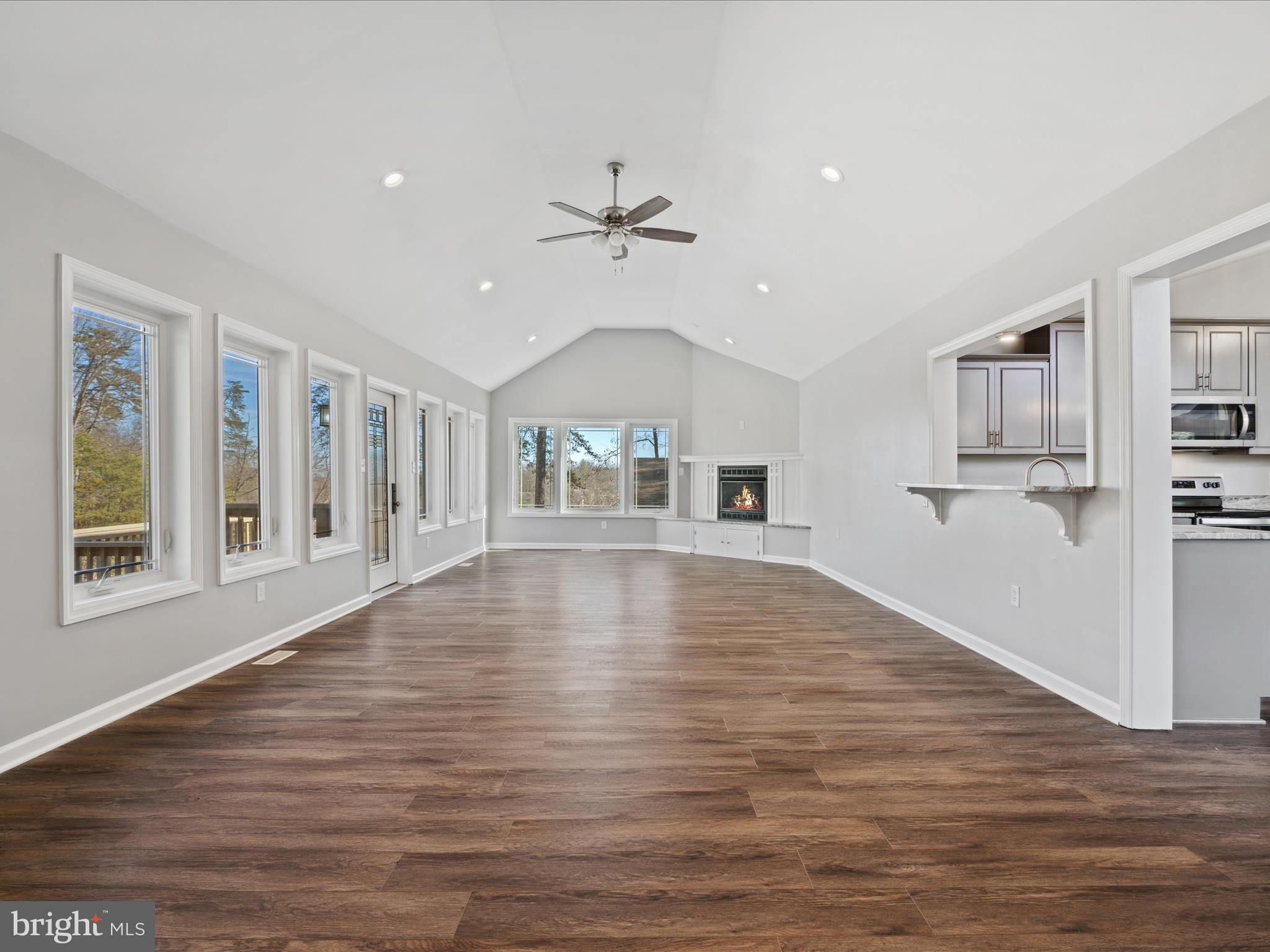 THE WOODS - Residential