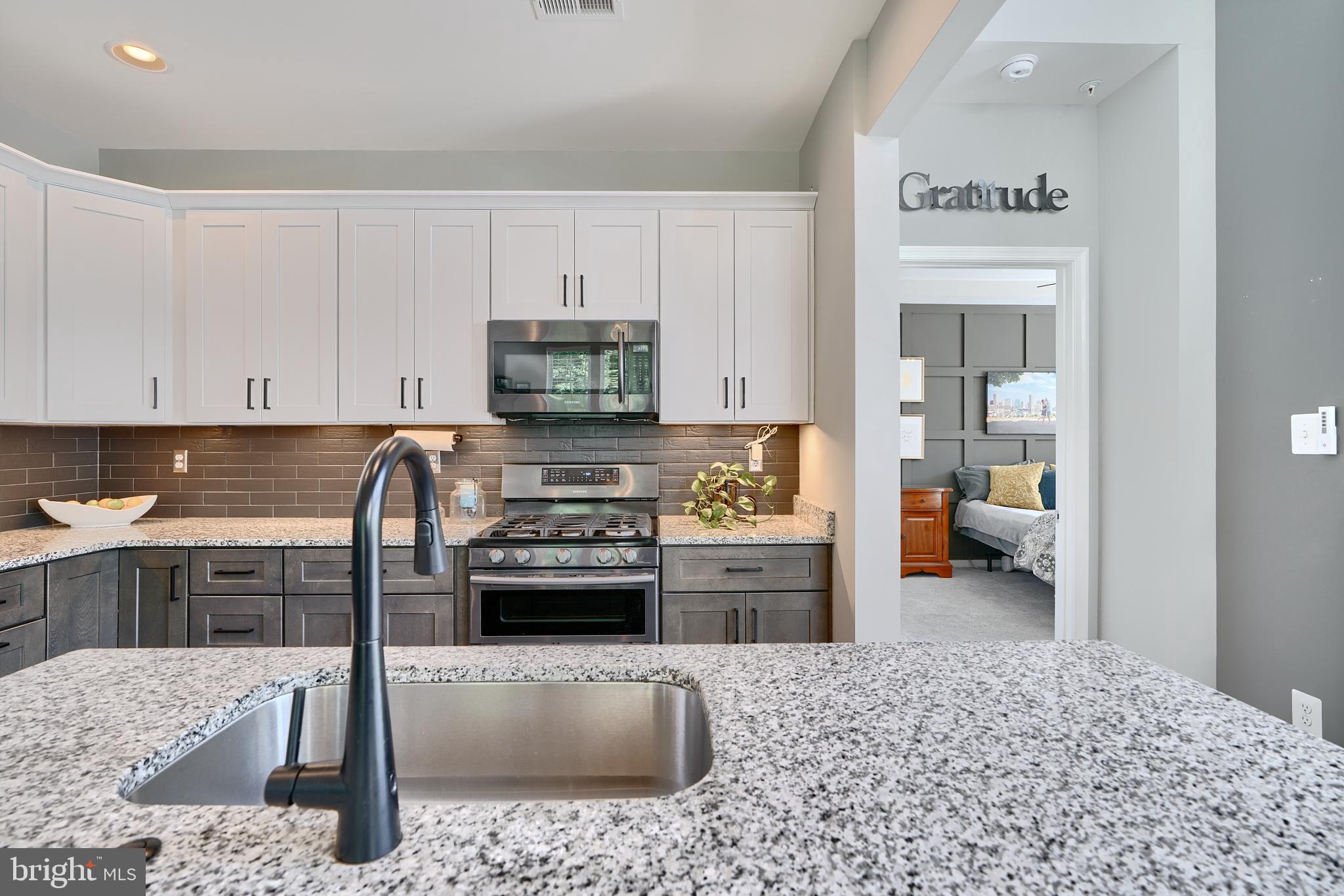 HOPKINS LANDING - Residential