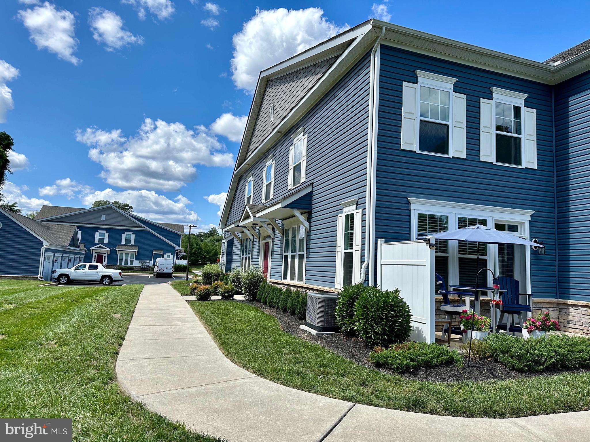 HOPKINS LANDING - Residential