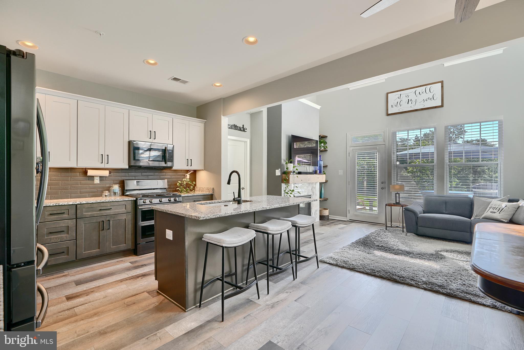 HOPKINS LANDING - Residential