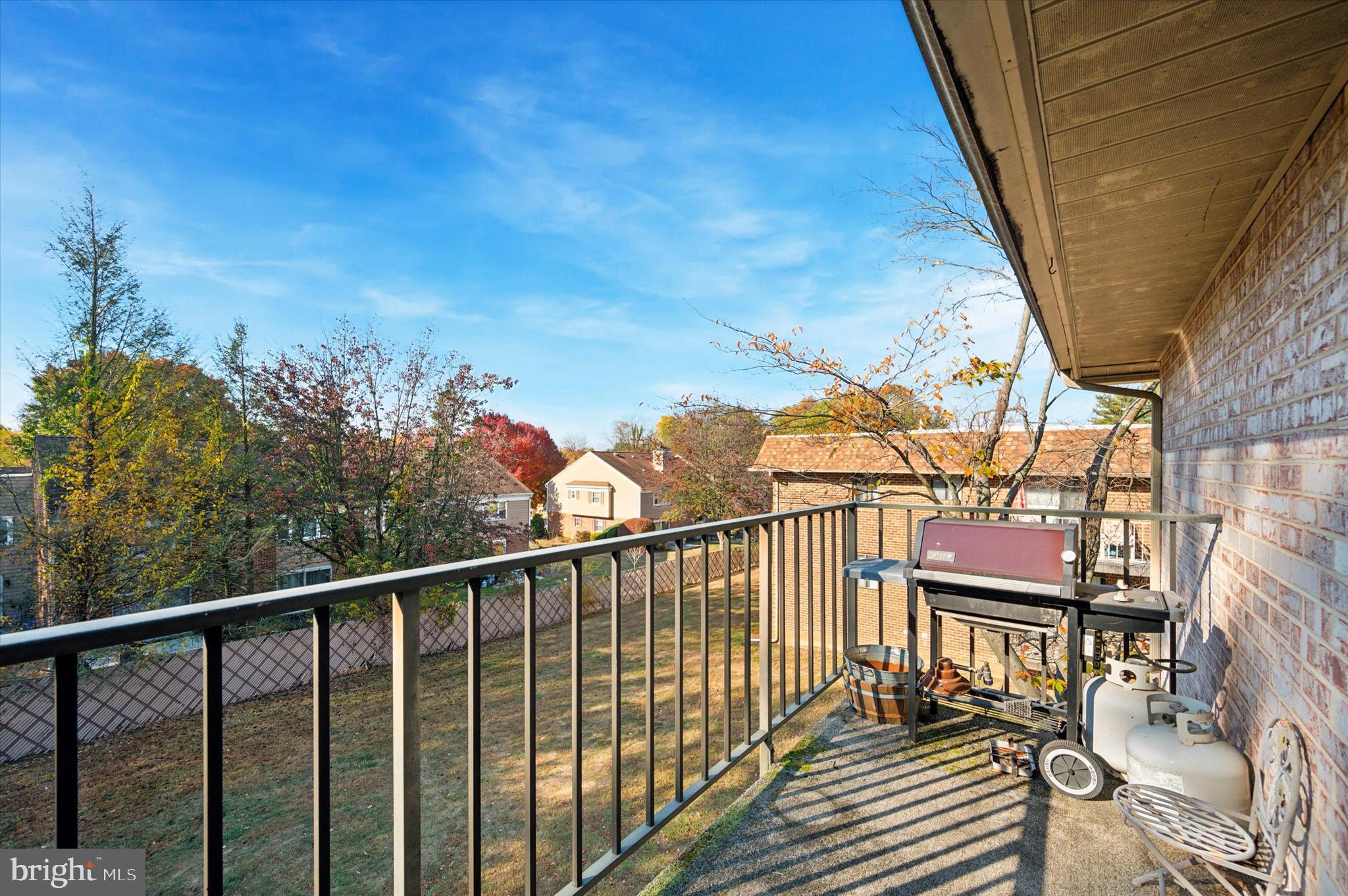 SAYBROOK VIL - Residential