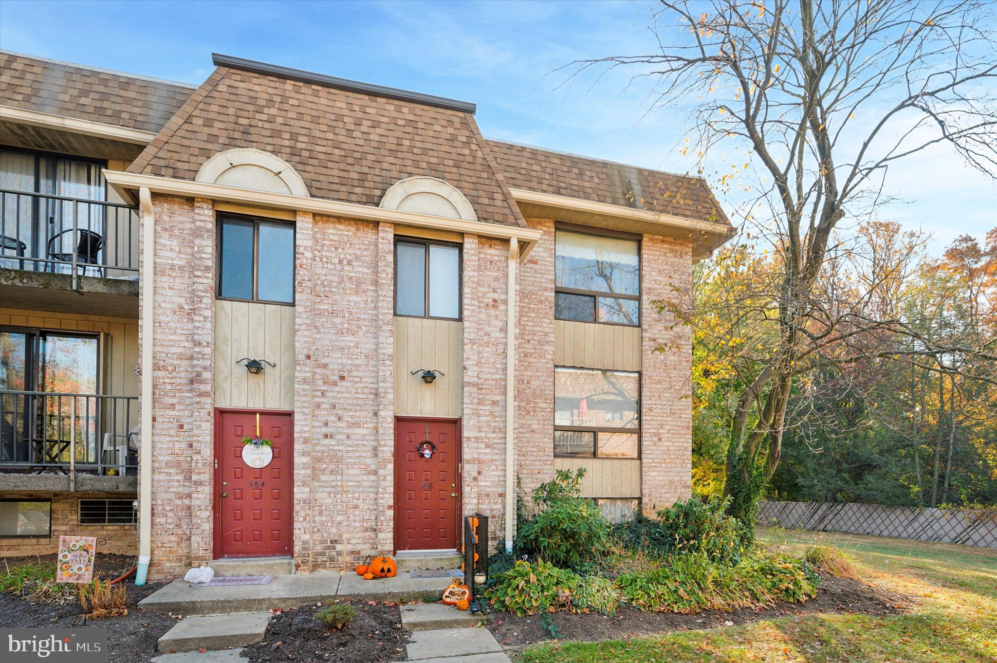 SAYBROOK VIL - Residential