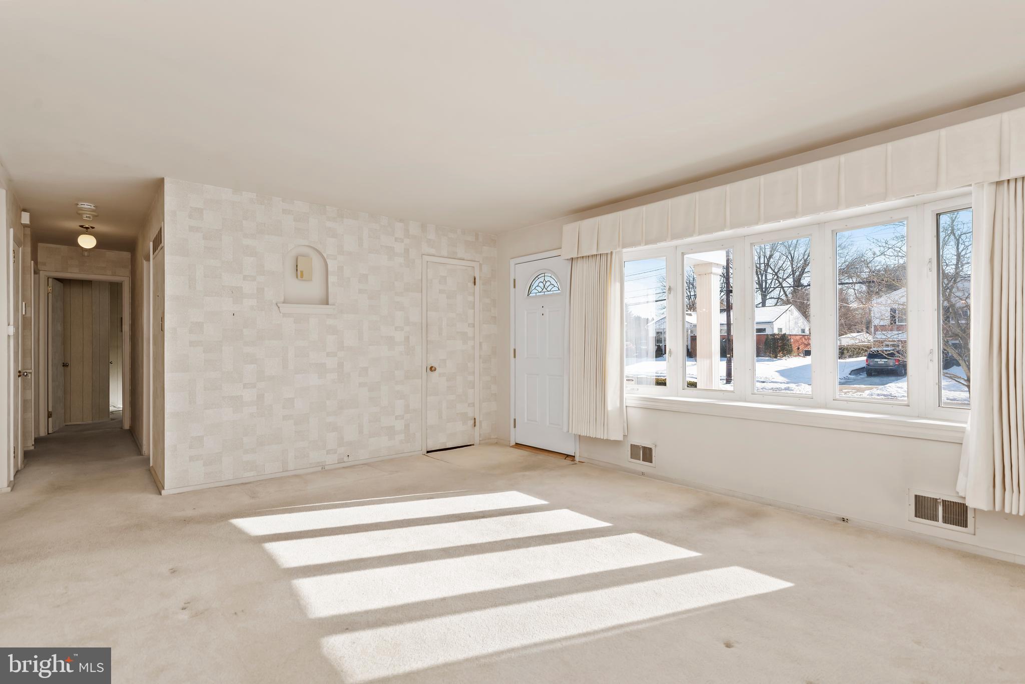 ROSSMOYNE MANOR - Residential