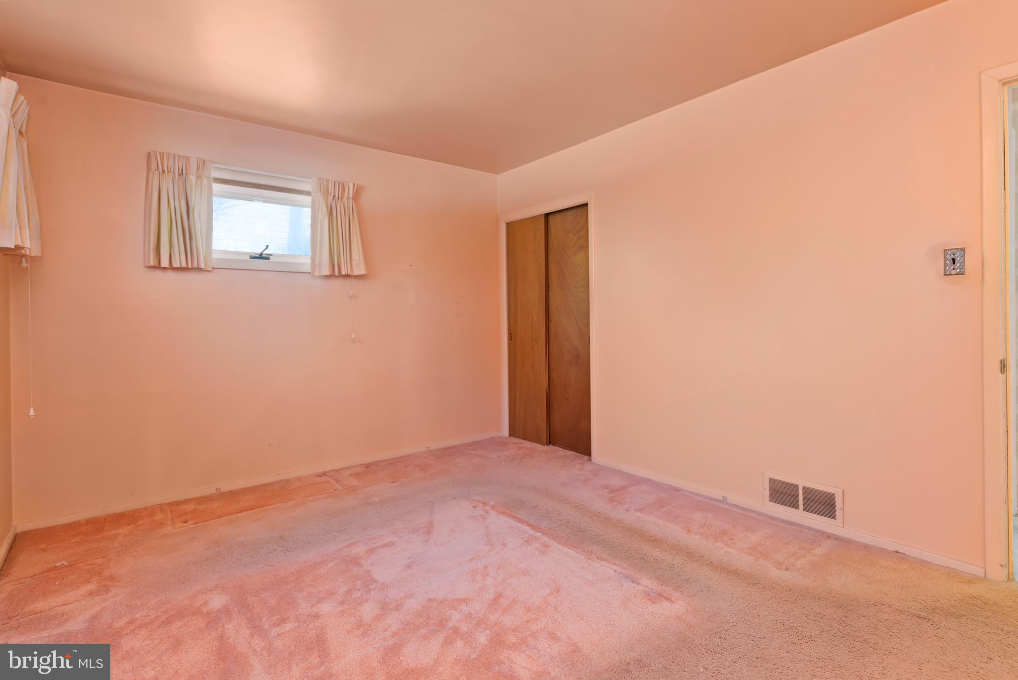 ROSSMOYNE MANOR - Residential