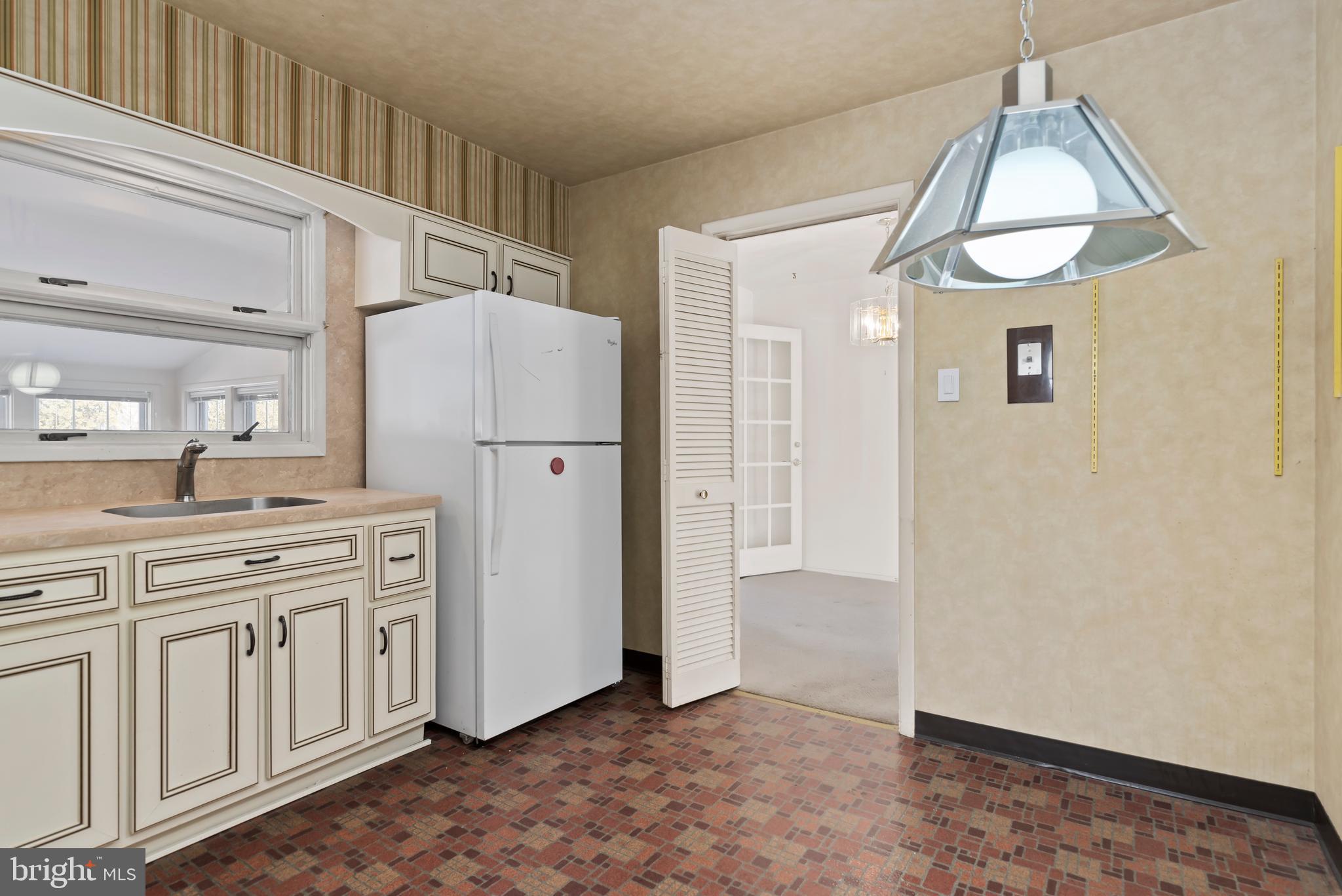 ROSSMOYNE MANOR - Residential