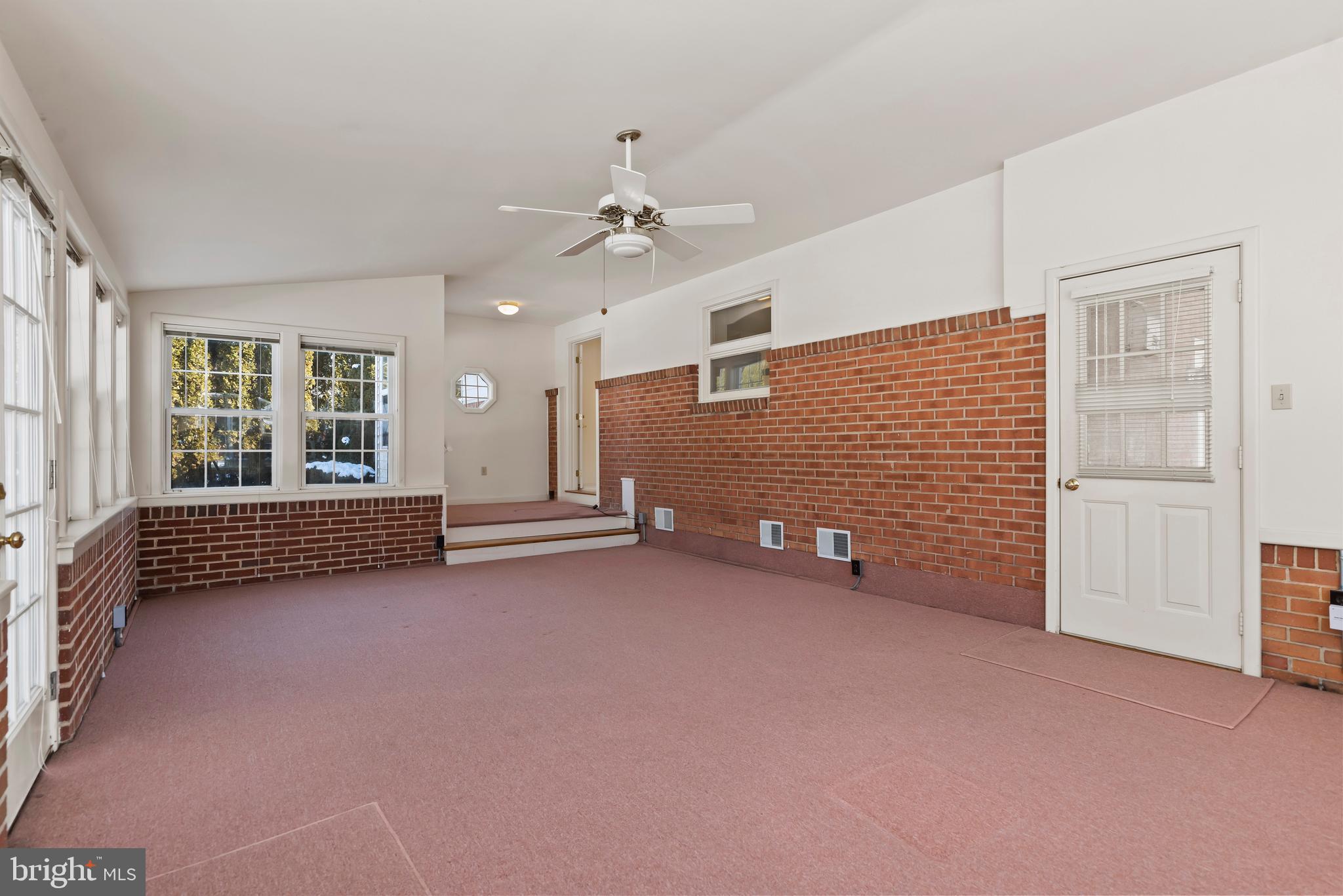 ROSSMOYNE MANOR - Residential