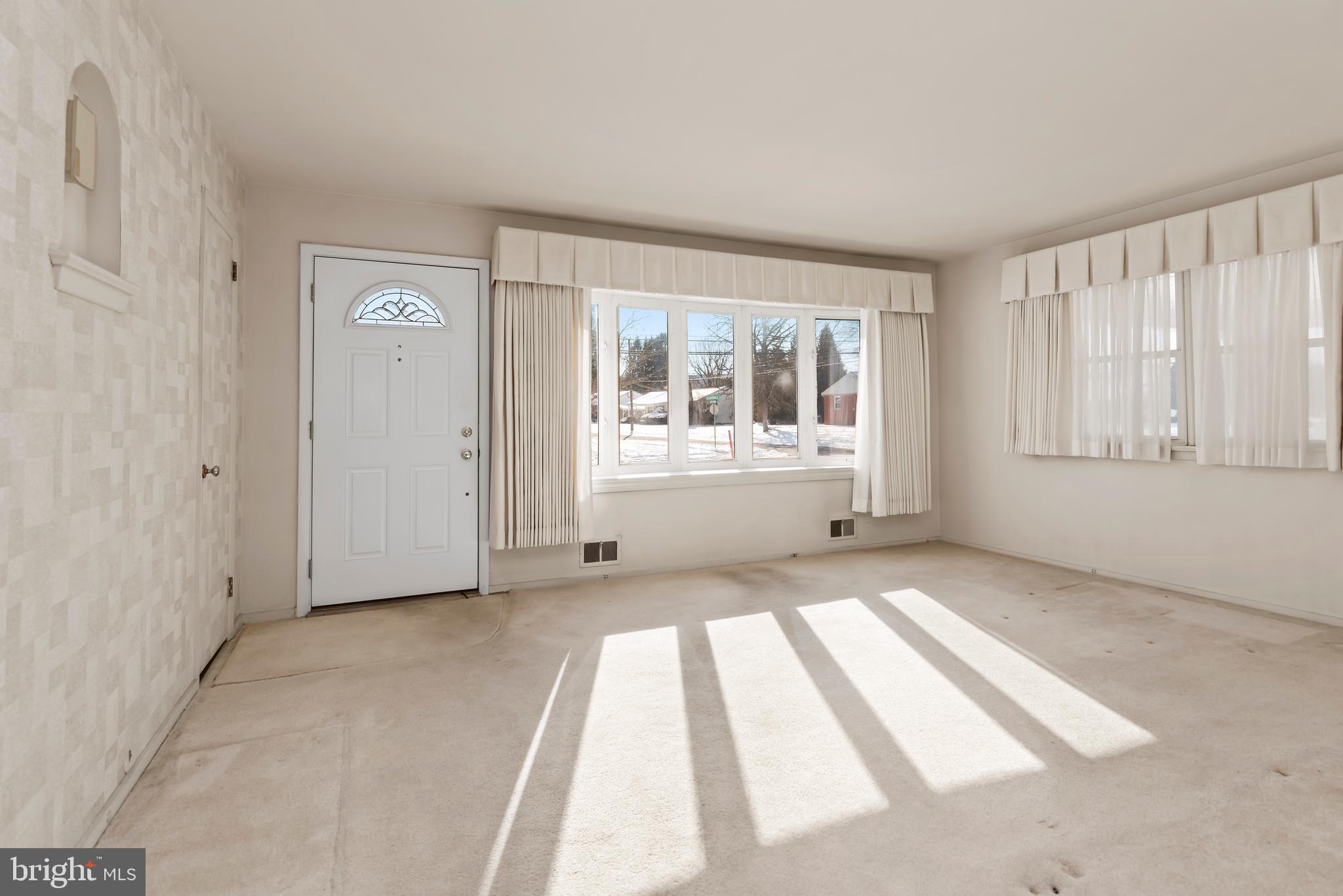 ROSSMOYNE MANOR - Residential