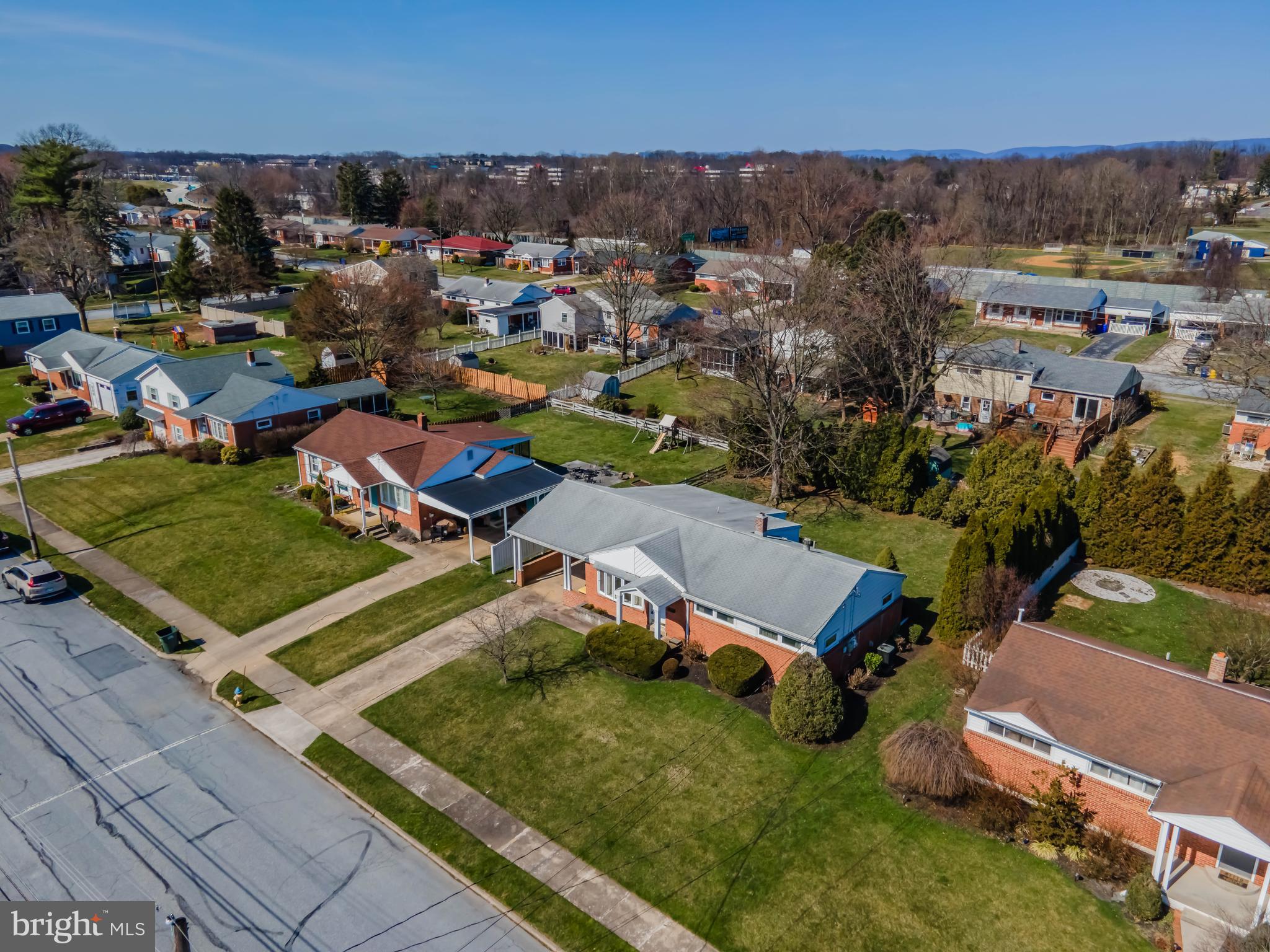 ROSSMOYNE MANOR - Residential